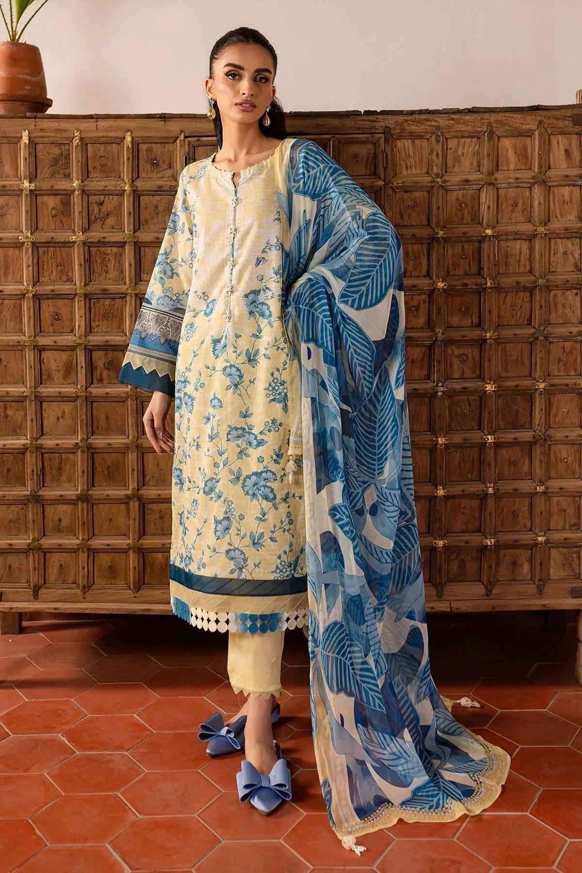 Nureh | Printed lawn 25 | SP-136 - Rang-e-Khaas