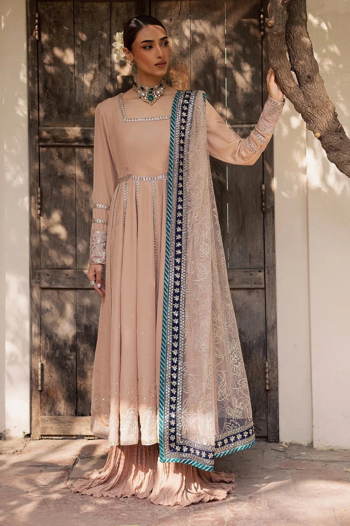 Nureh | Maya Velvet | NW-117 - Rang-e-Khaas