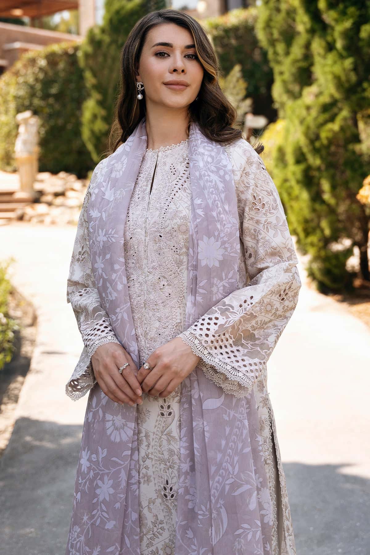 Afrozeh | Damask The Holiday Edit 25 | Lunetta A - Rang-e-Khaas