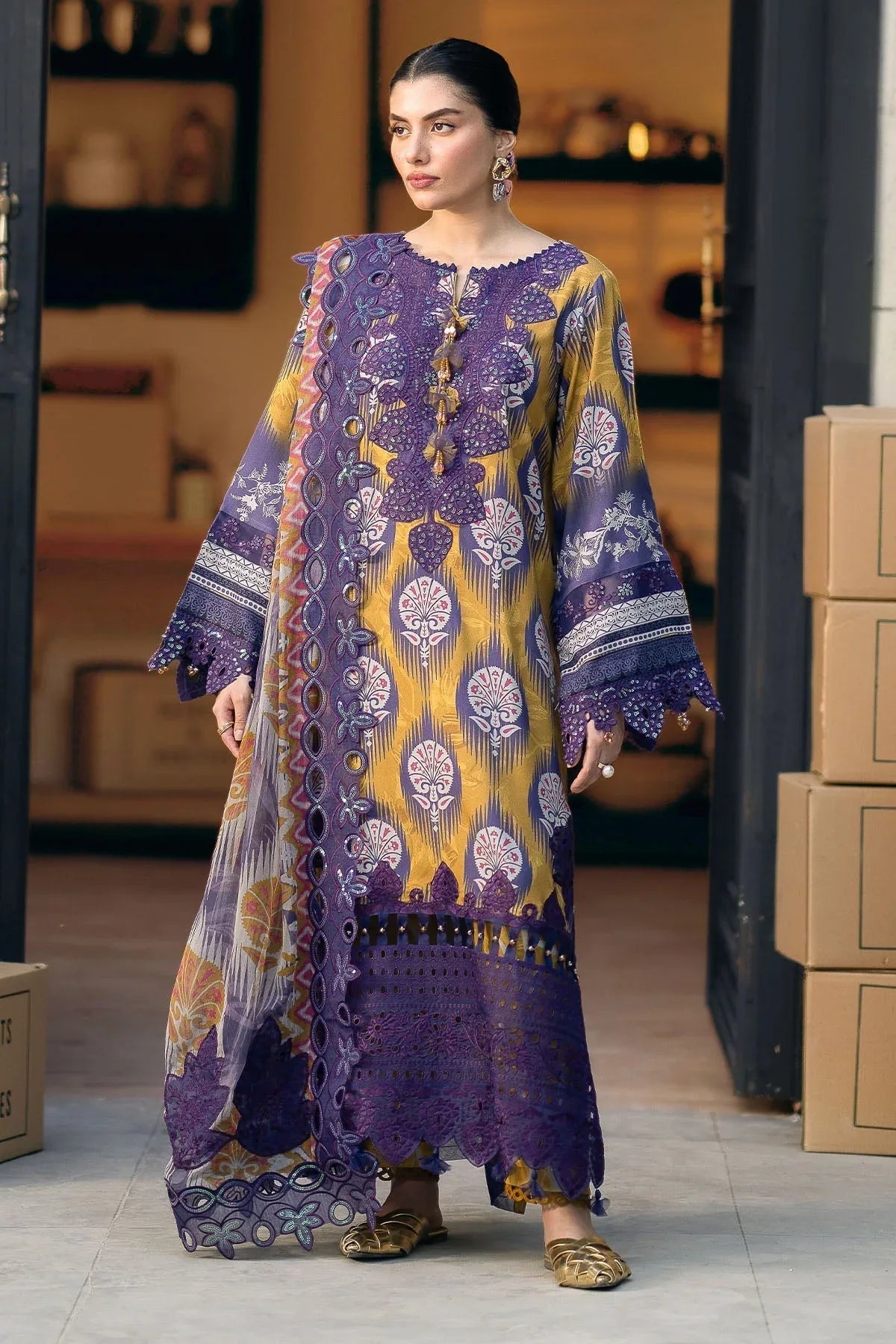 Nureh | Glam Girl Lawn | GL-22 - Rang-e-Khaas