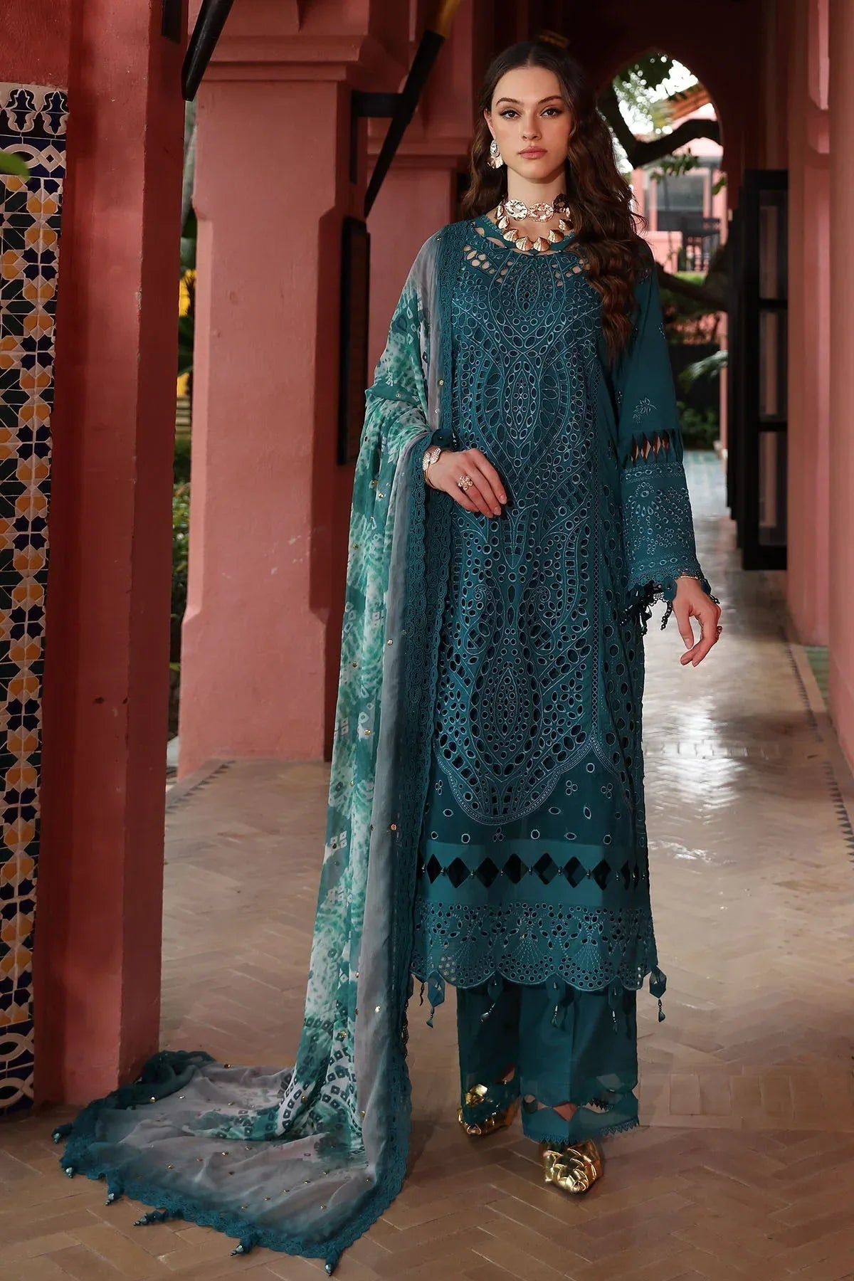 Nureh | Bazaar Lawn 25 | NE-107 - Rang-e-Khaas