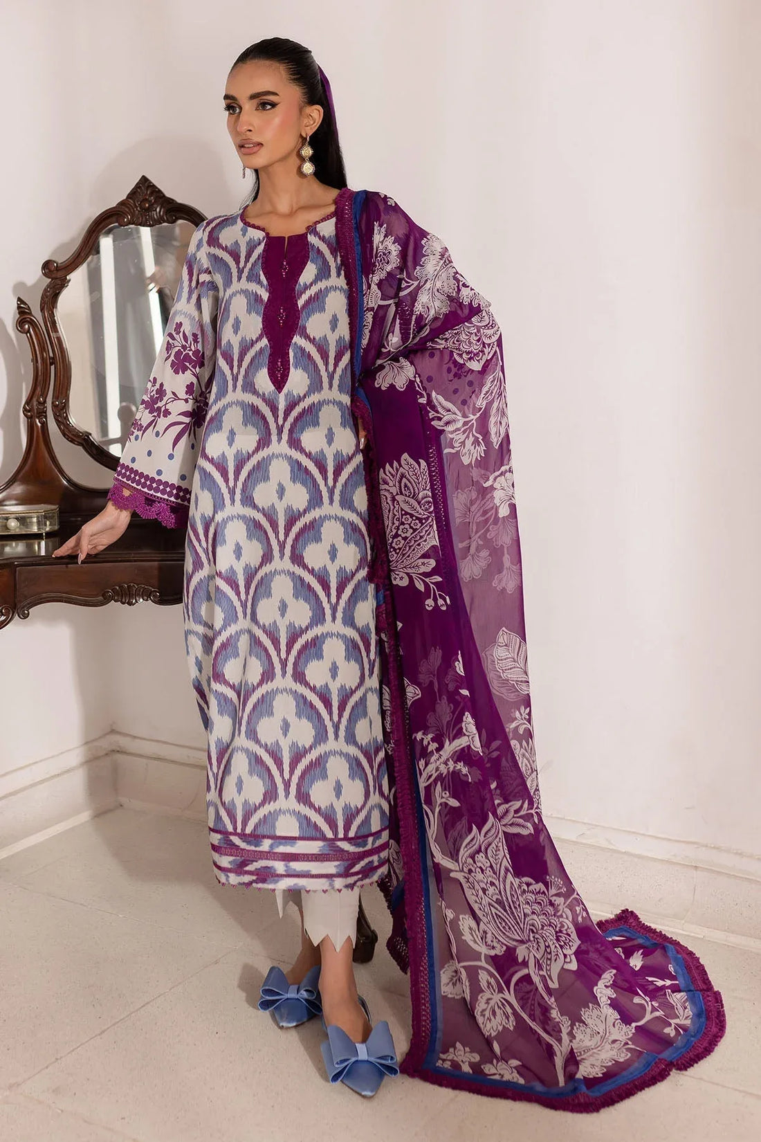 Nureh | Printed Lawn 25 | SP-147 - Rang-e-Khaas