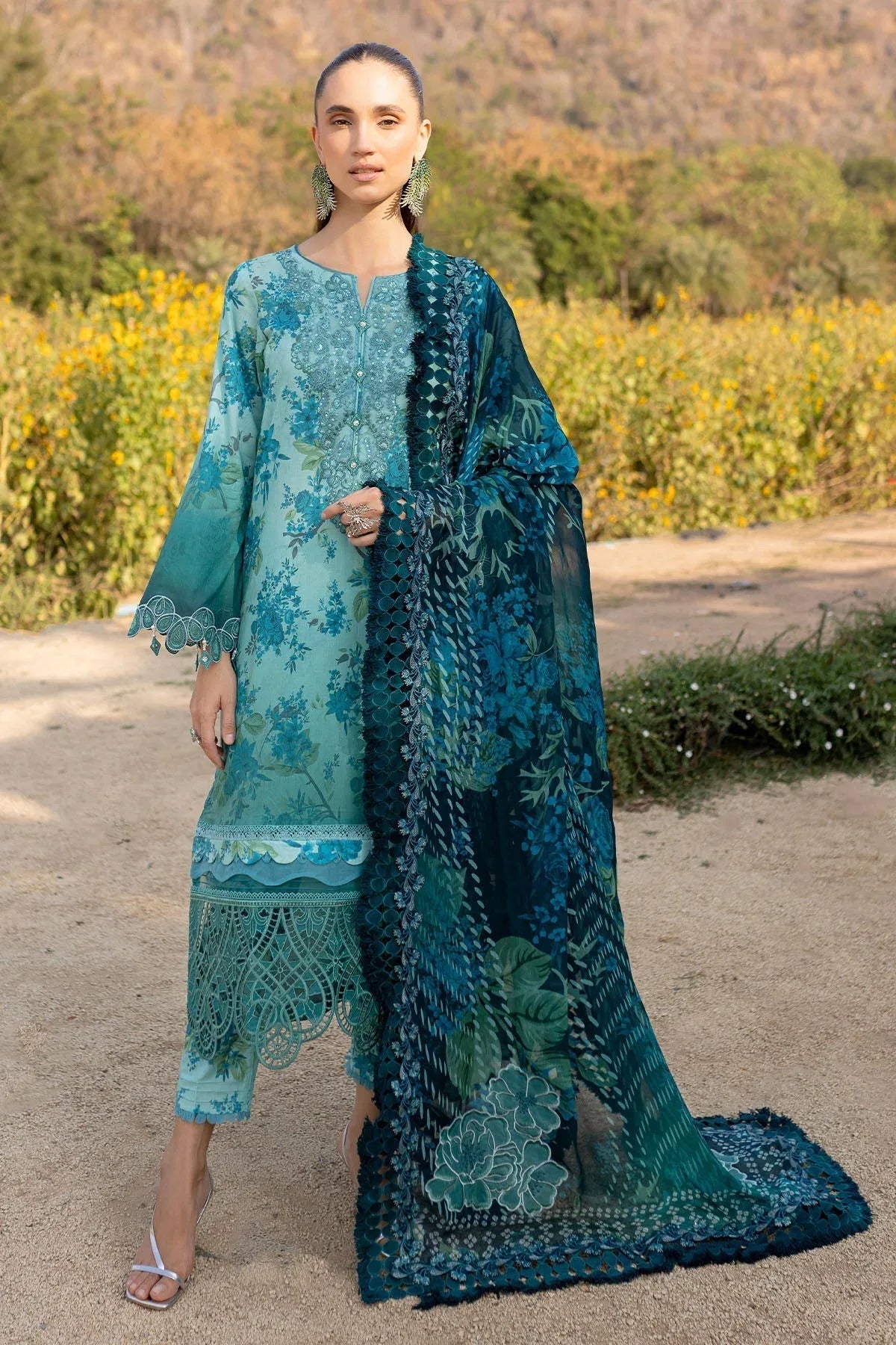 Nureh | Bloom 25 | BL-06 - Rang-e-Khaas