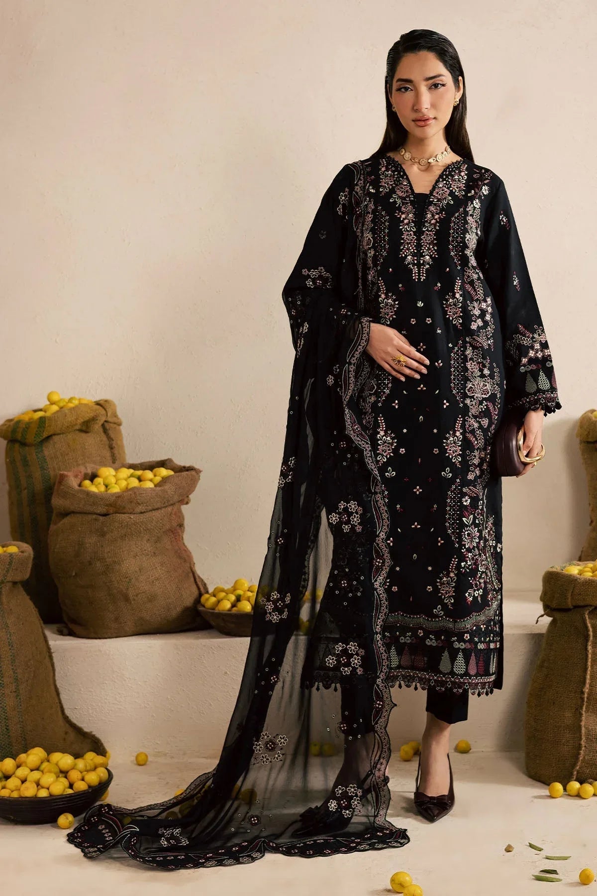 Nureh | Karandi Collection | NE-221 - Rang-e-Khaas