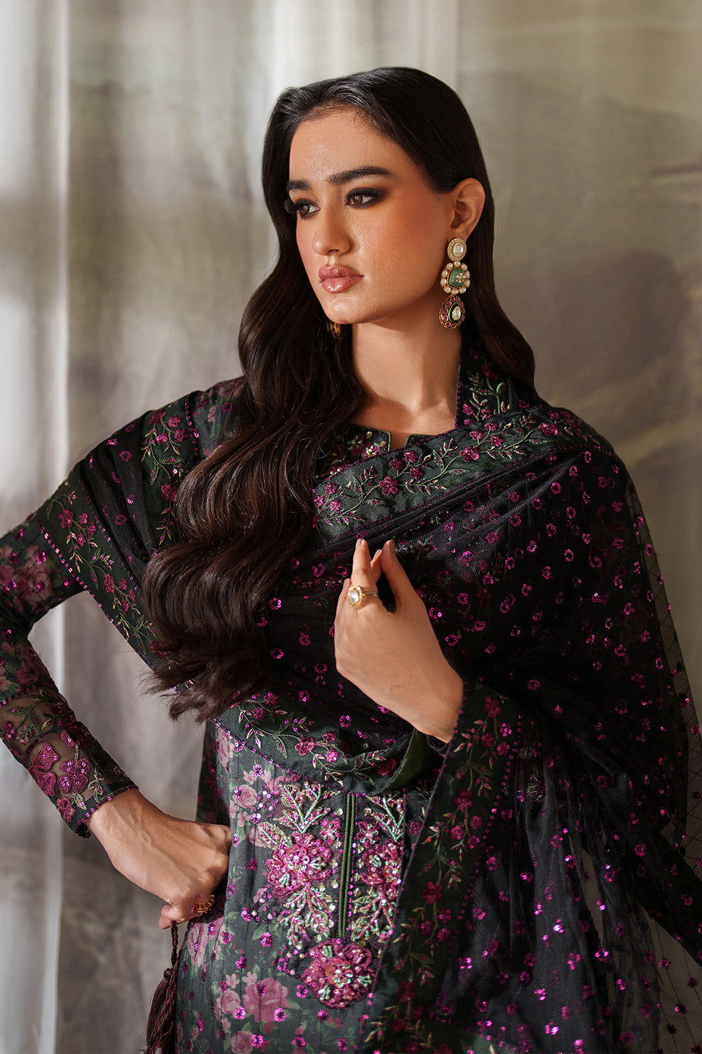 Iznik UE-537 Printed Formals