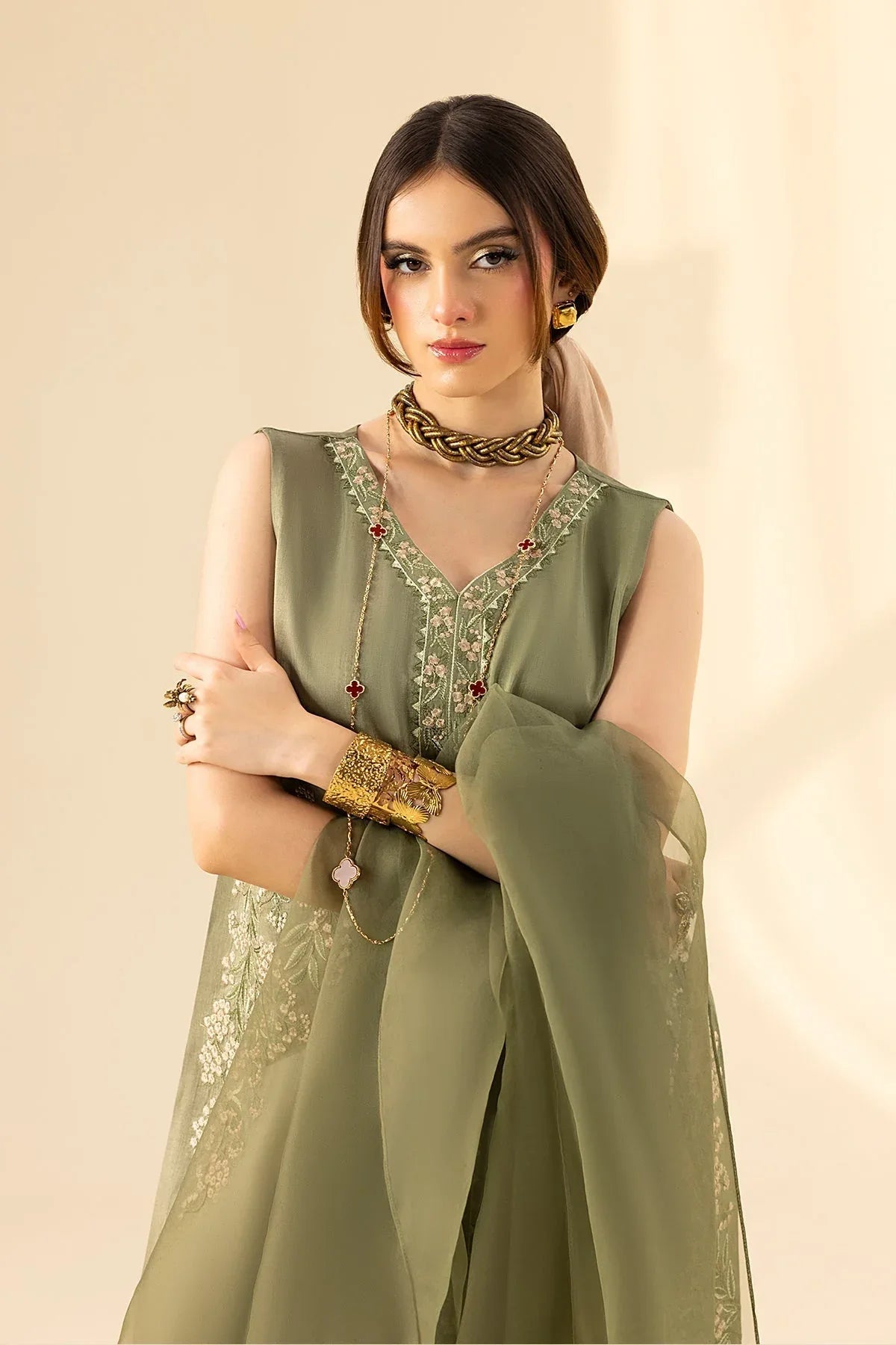 Erum Khan | Lillia Summer Edit | Olive Bloom - Rang-e-Khaas