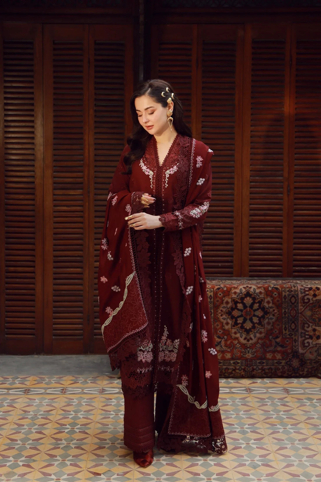 Maryam Hussain | Winter Shawl 25 | Taali - Rang-e-Khaas