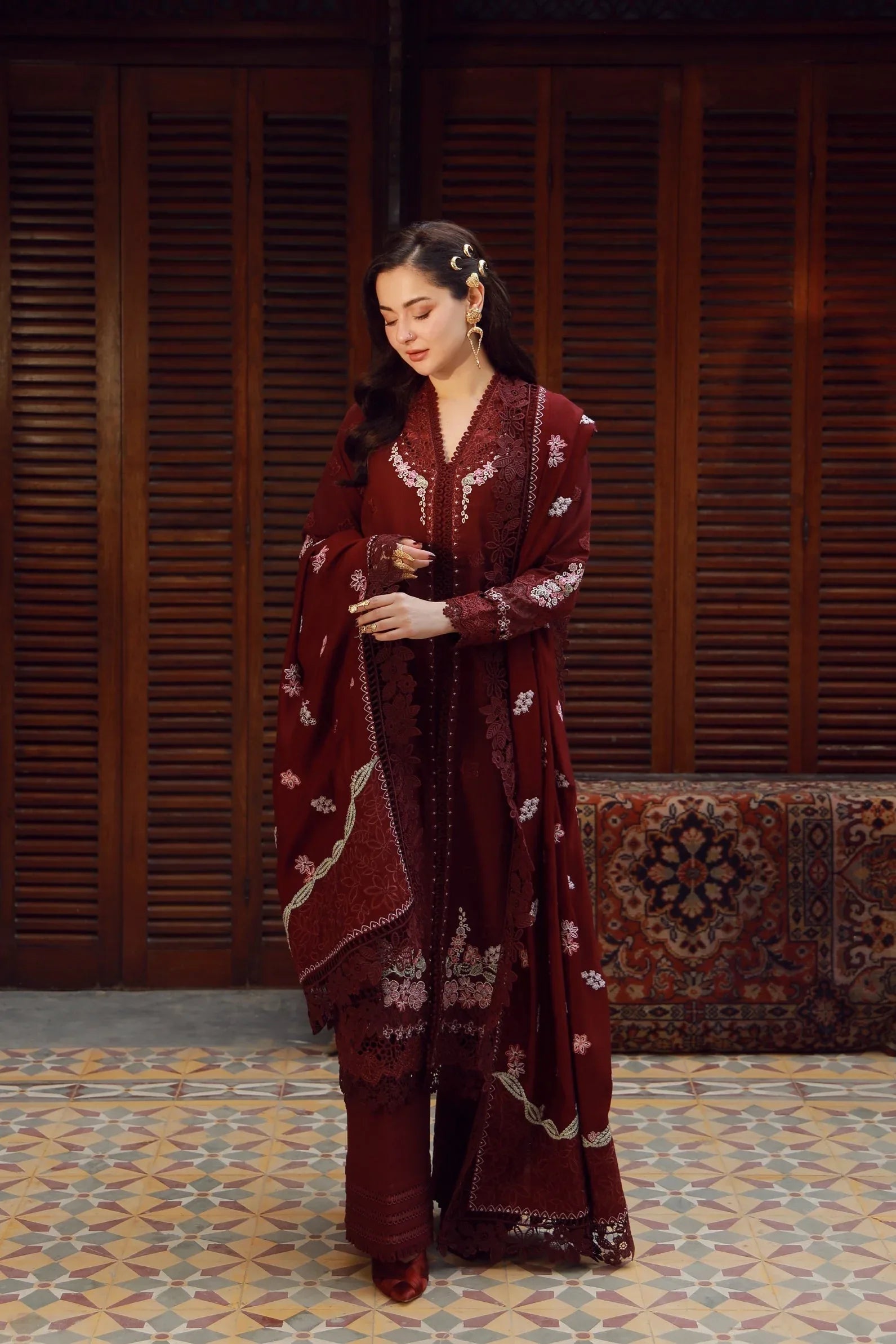 Maryam Hussain | Winter Shawl 25 | Taali - Rang-e-Khaas