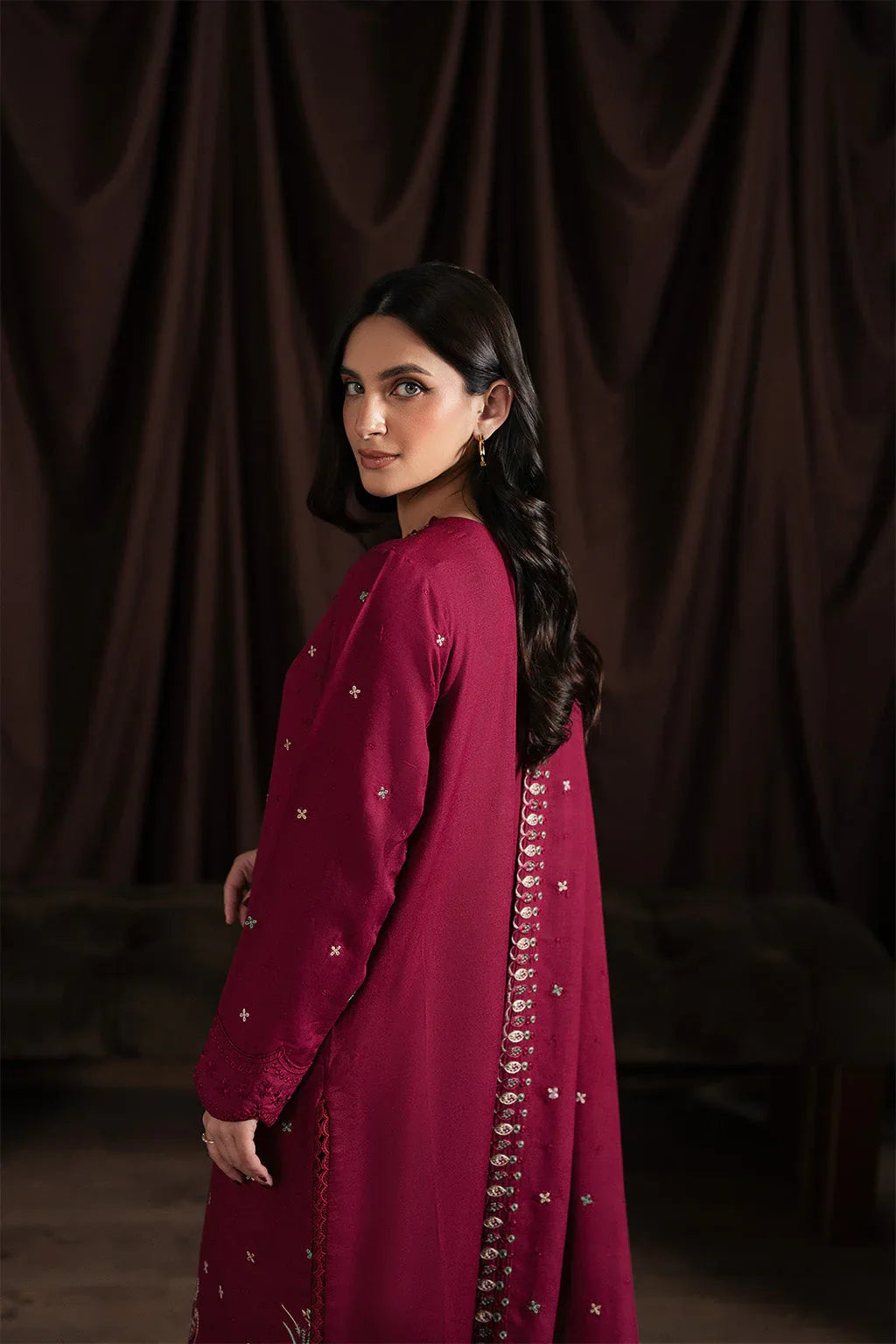 Neeshay | Winter Reverie | Merlot - Rang-e-Khaas