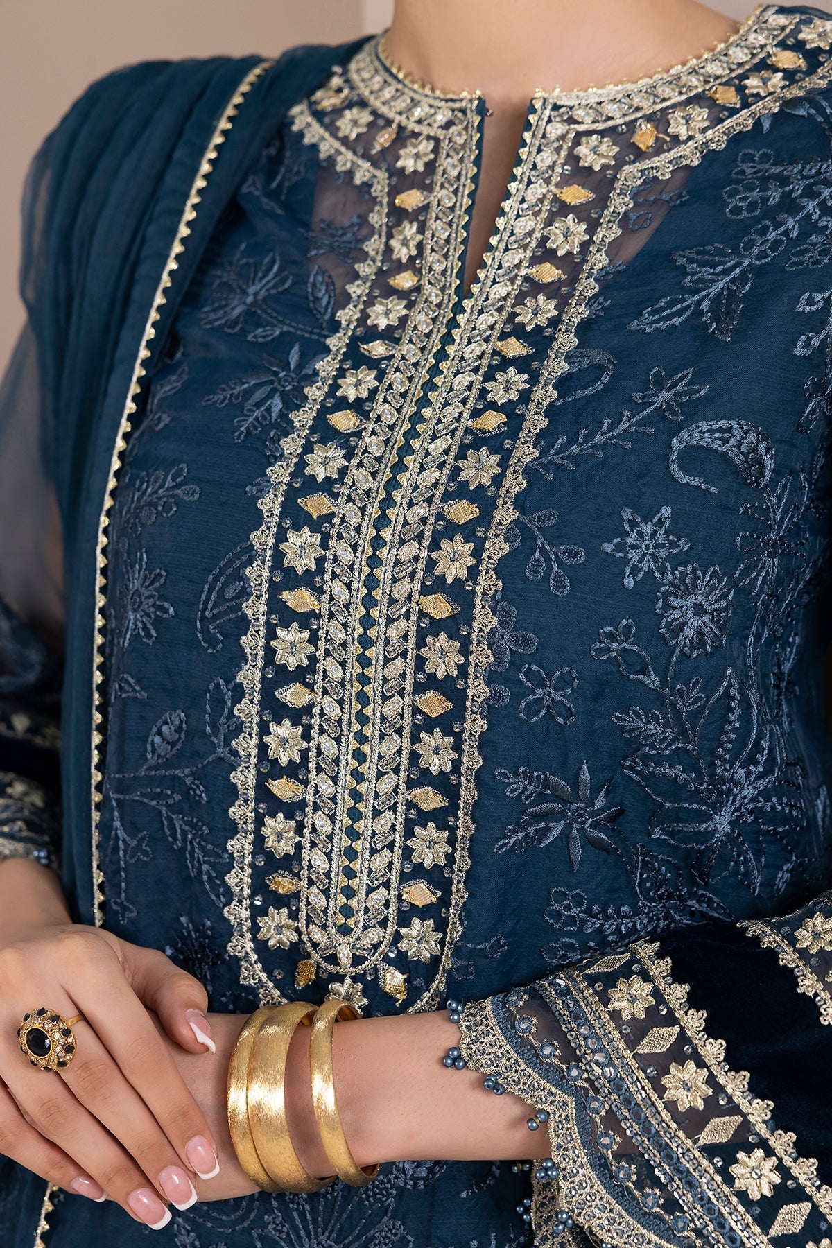 BAROQUE-EMBROIDERED ORGANZA UF-413