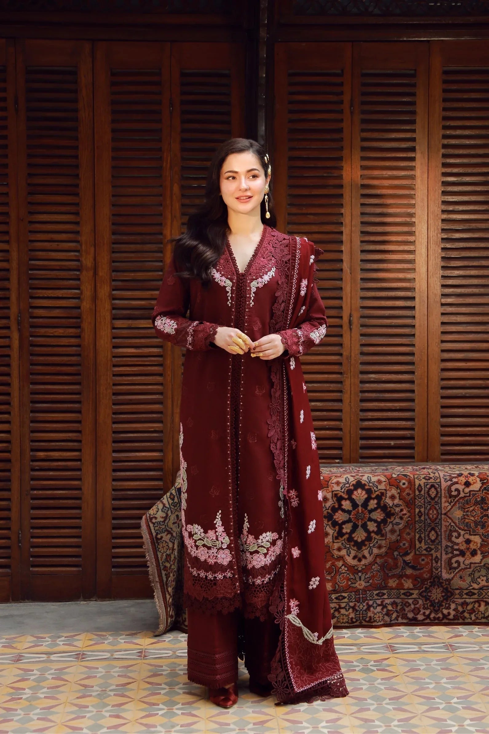 Maryam Hussain | Winter Shawl 25 | Taali - Rang-e-Khaas