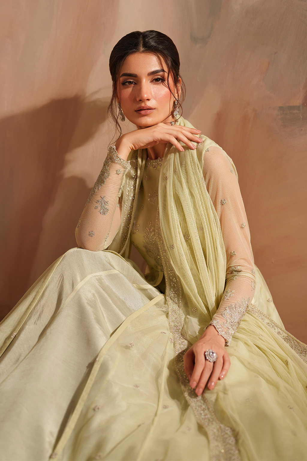 Iznik CC-73 Embroidered Net