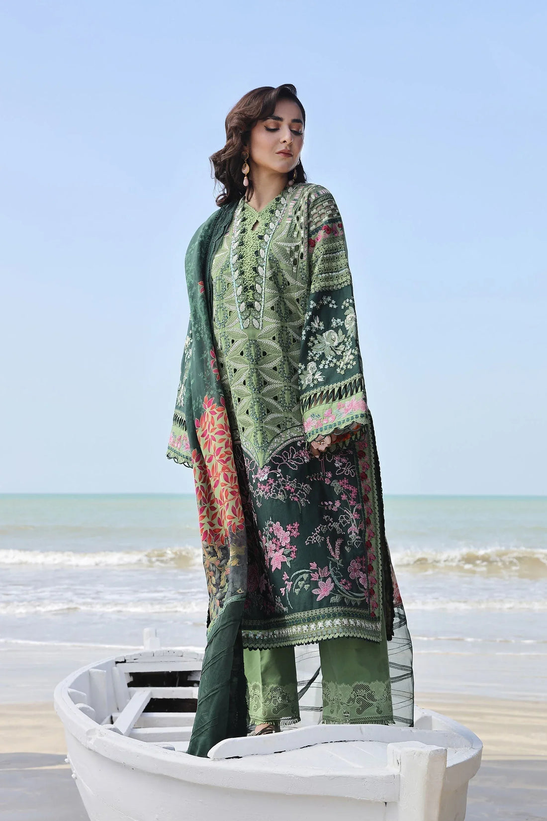 Maryam Hussain | Luxury Lawn 24 | GARDENIA - Rang-e-Khaas
