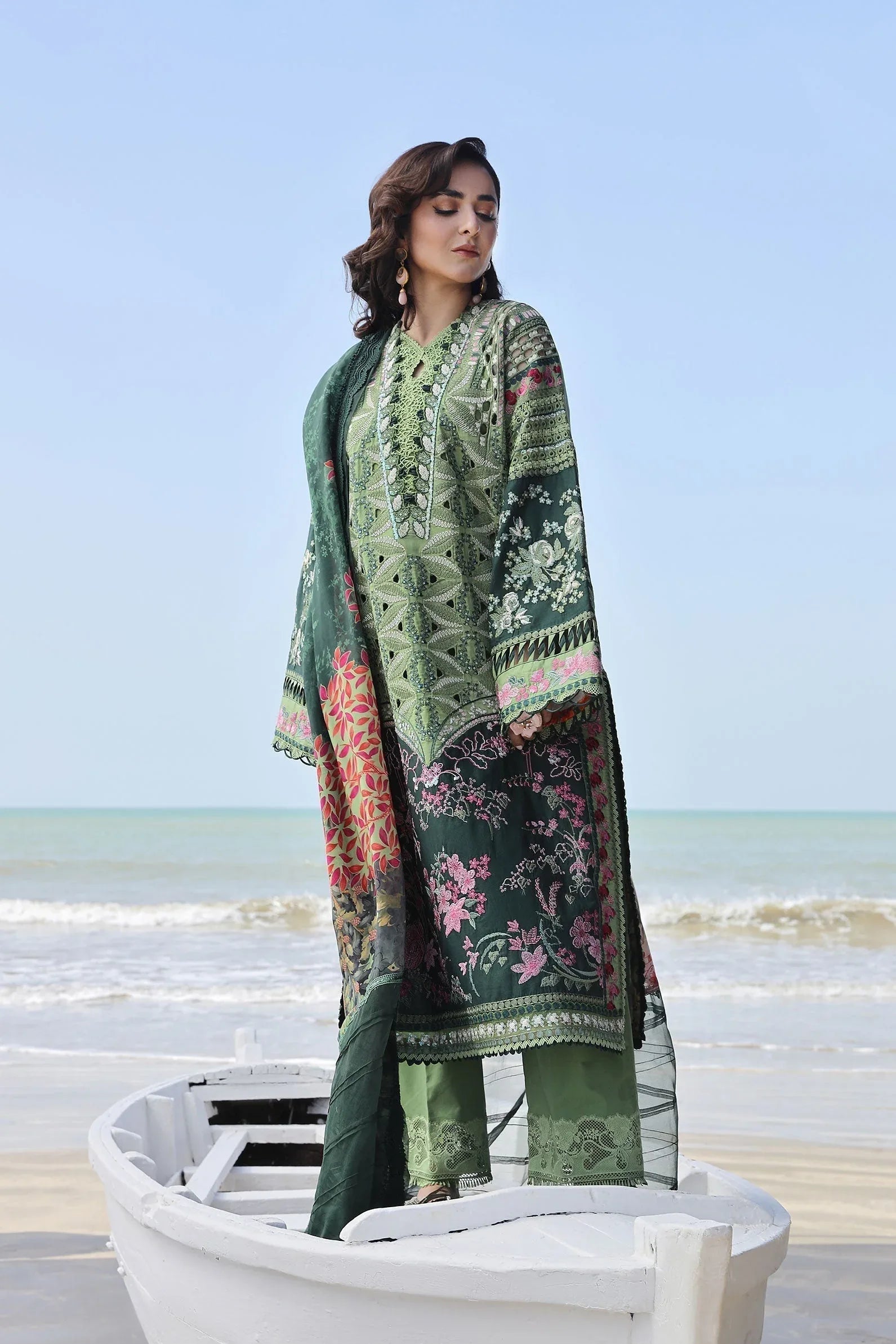 Maryam Hussain | Luxury Lawn 24 | GARDENIA - Rang-e-Khaas