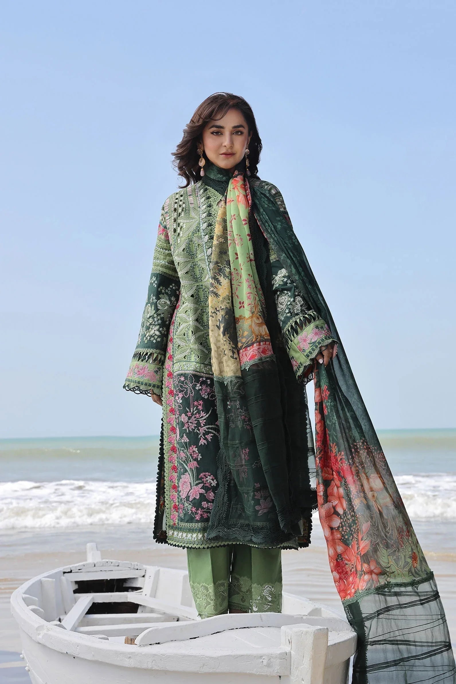 Maryam Hussain | Luxury Lawn 24 | GARDENIA - Rang-e-Khaas