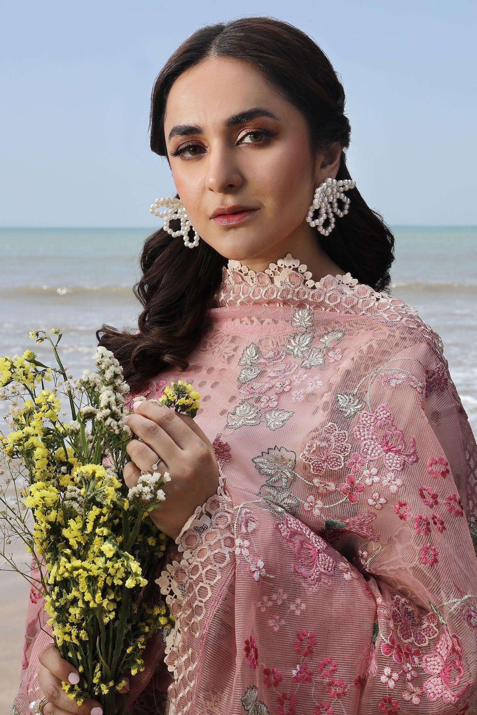 Maryam Hussain | Luxury Lawn 24 | MAYA - Rang-e-Khaas