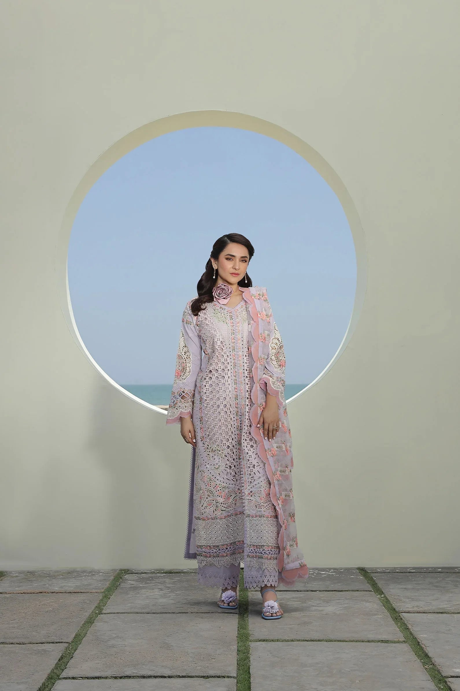 Maryam Hussain | Luxury Lawn 24 | FEROZ - Rang-e-Khaas