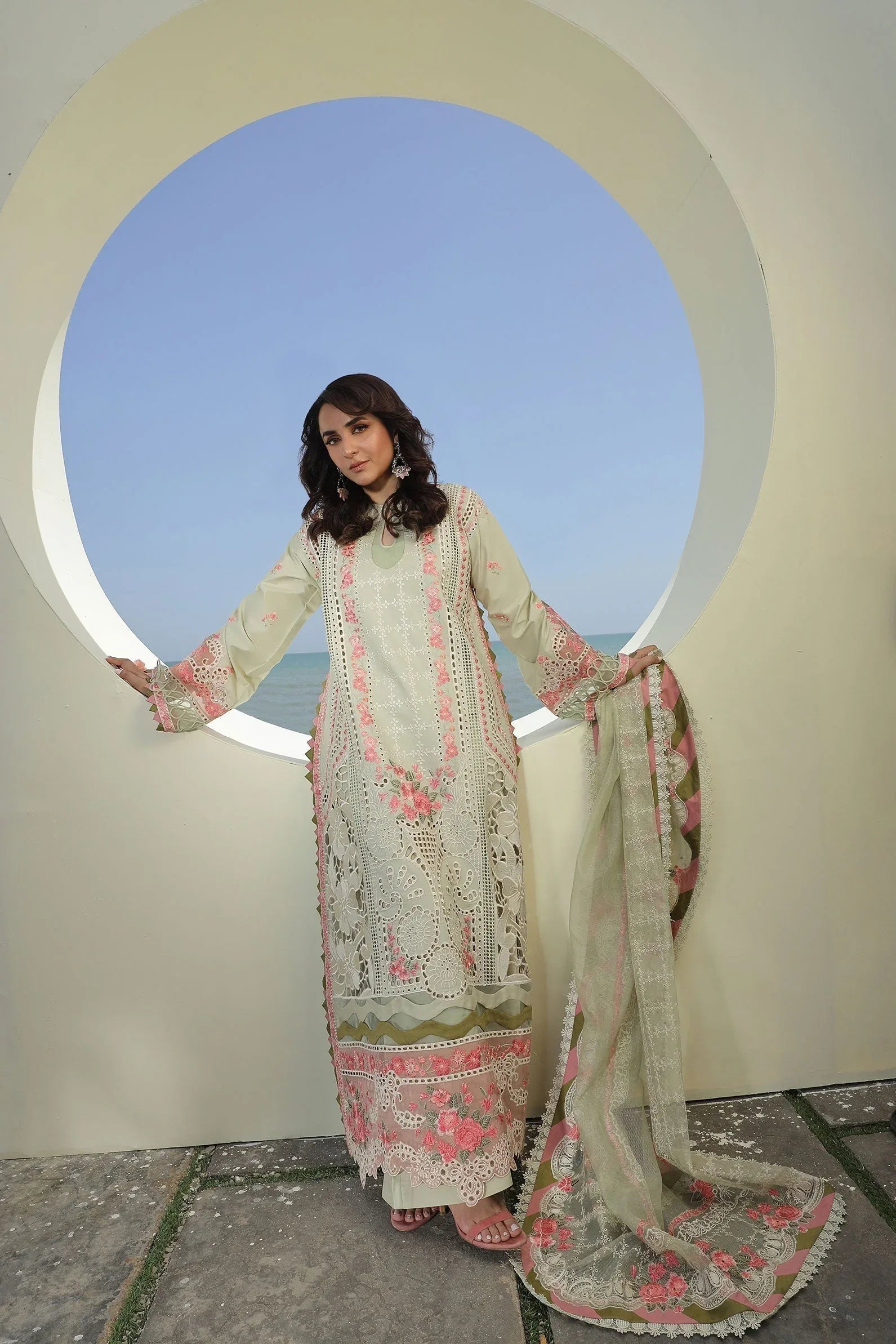 Maryam Hussain | Luxury Lawn 24 | HAVANA - Rang-e-Khaas