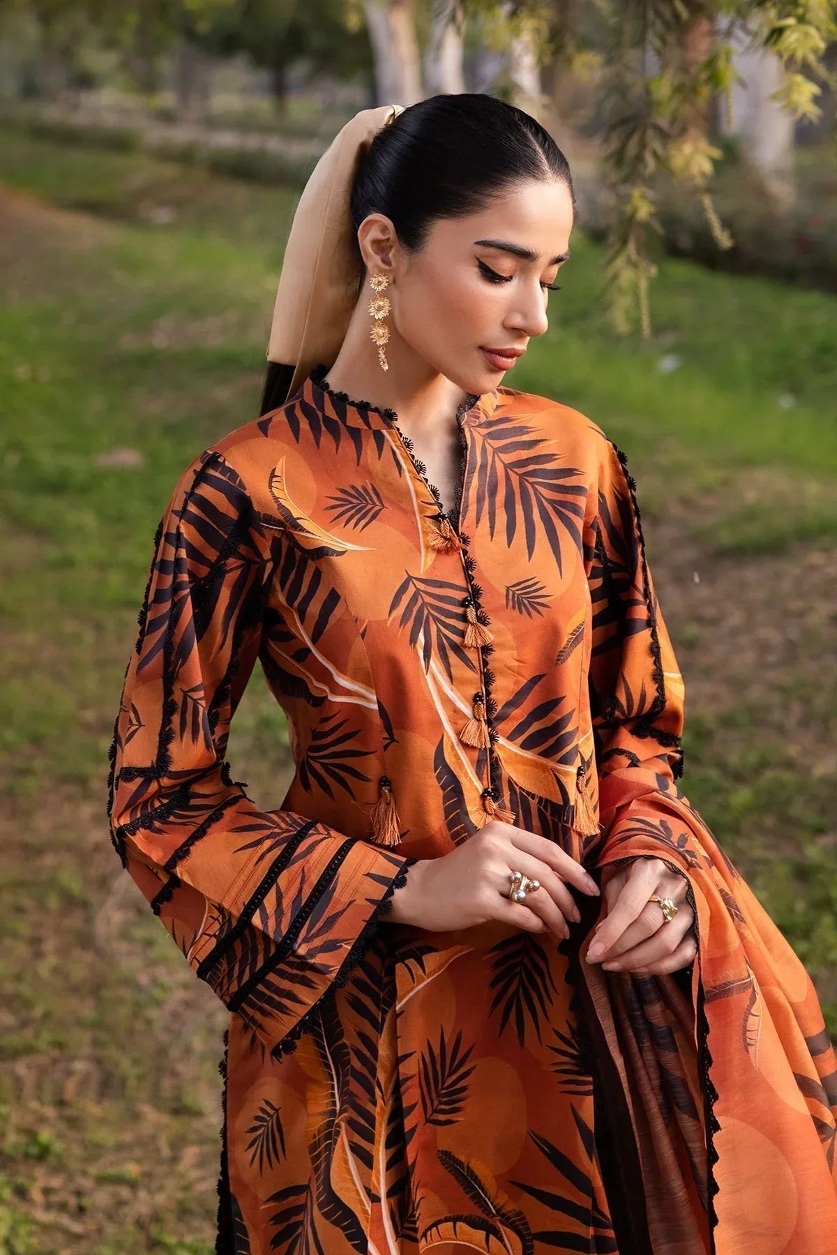 Alizeh | Sheen Lawn Prints 24 | MARIGOLD - Rang-e-Khaas