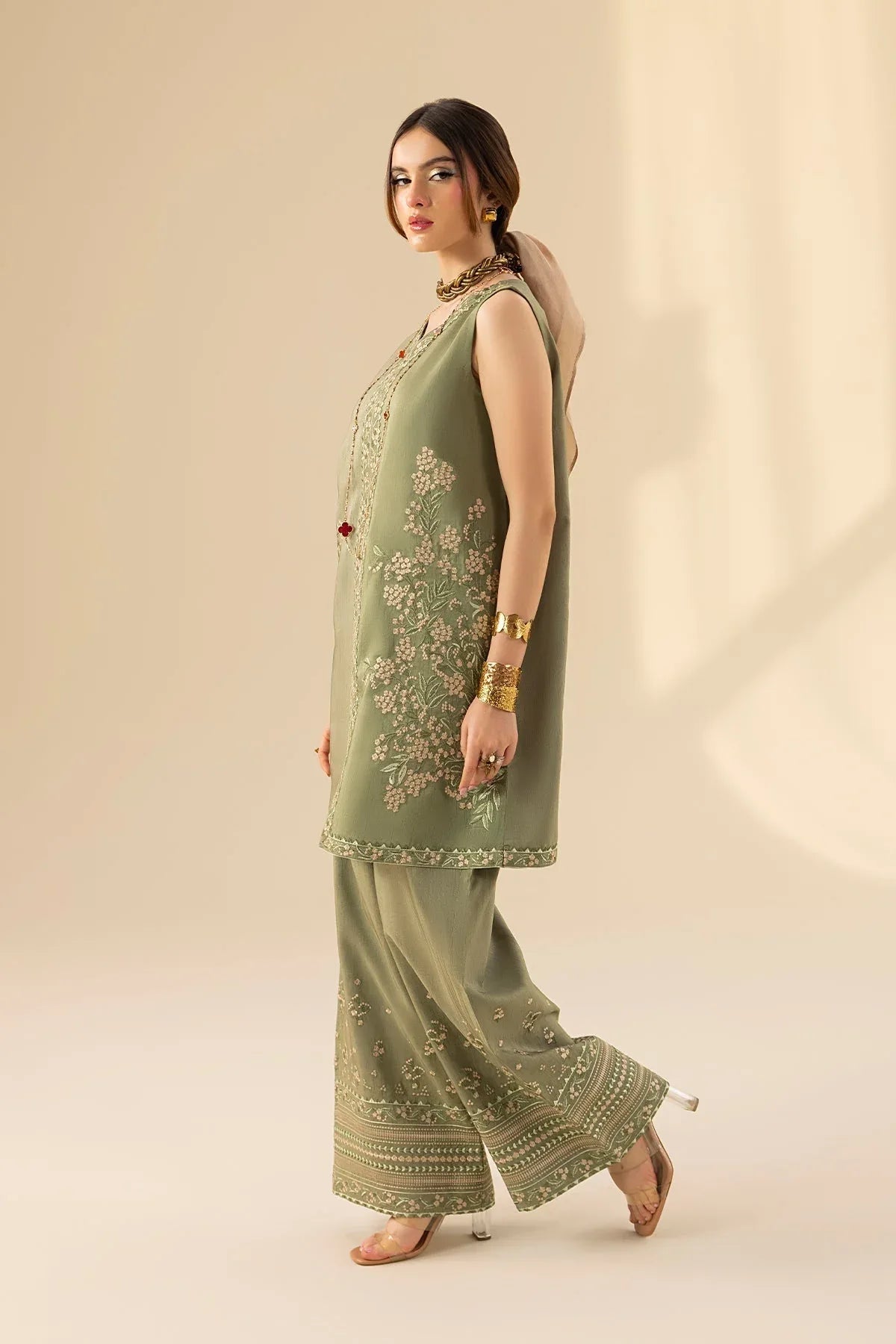 Erum Khan | Lillia Summer Edit | Olive Bloom - Rang-e-Khaas