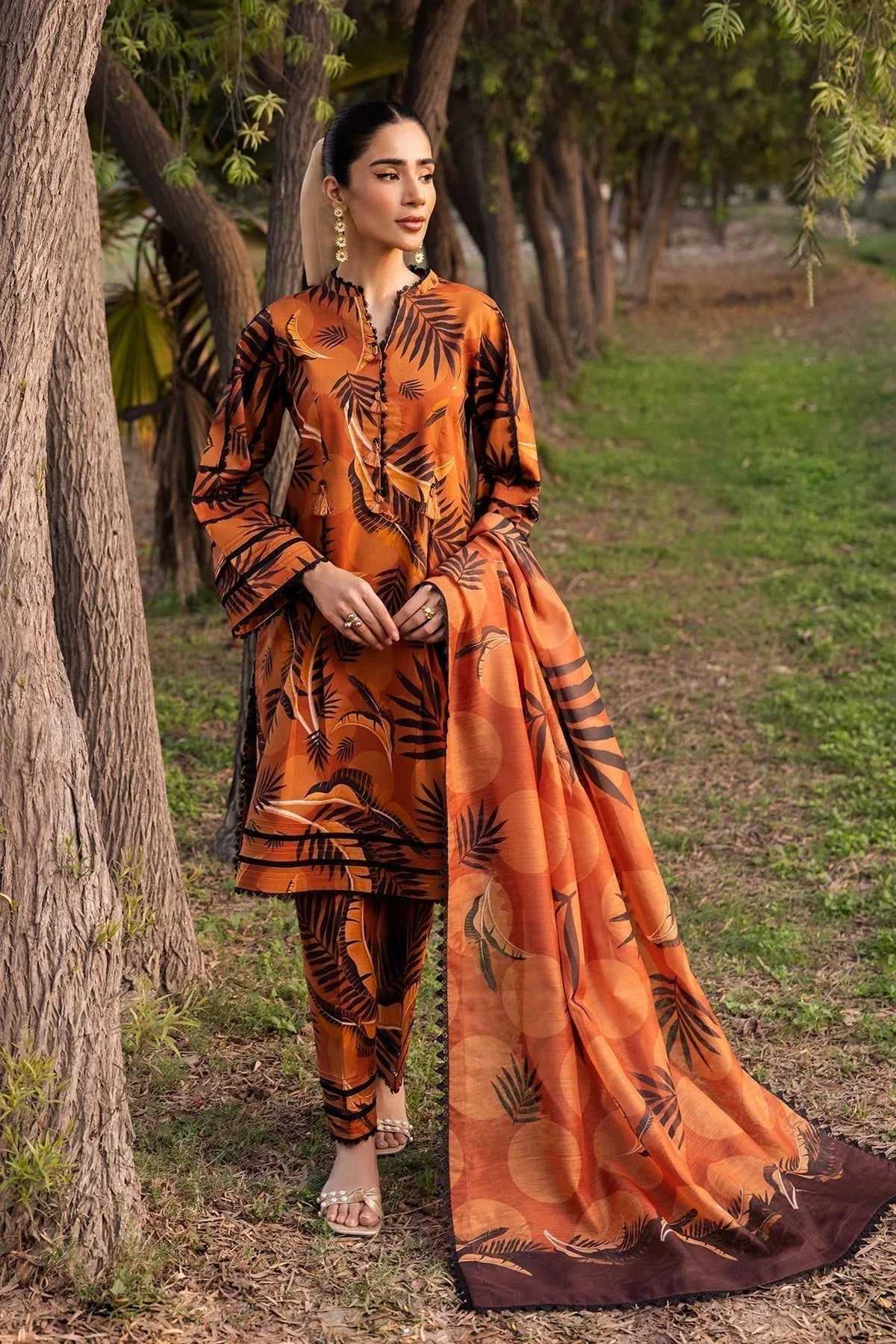 Alizeh | Sheen Lawn Prints 24 | MARIGOLD - Rang-e-Khaas