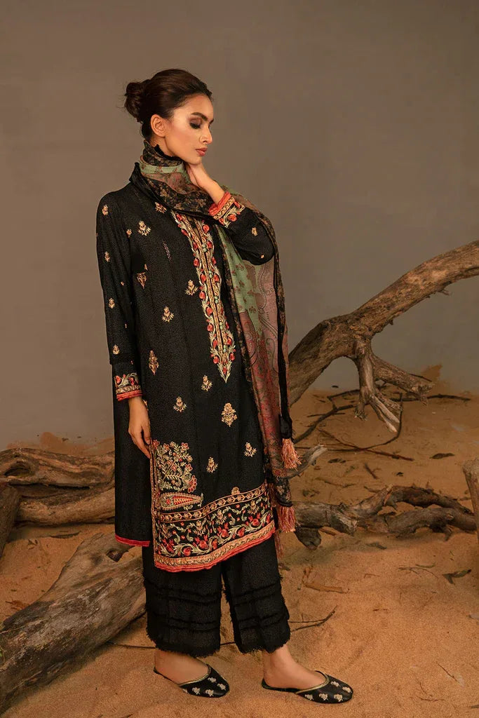 Sobia Nazir | Autumn Winter 23 | 2A - Rang-e-Khaas