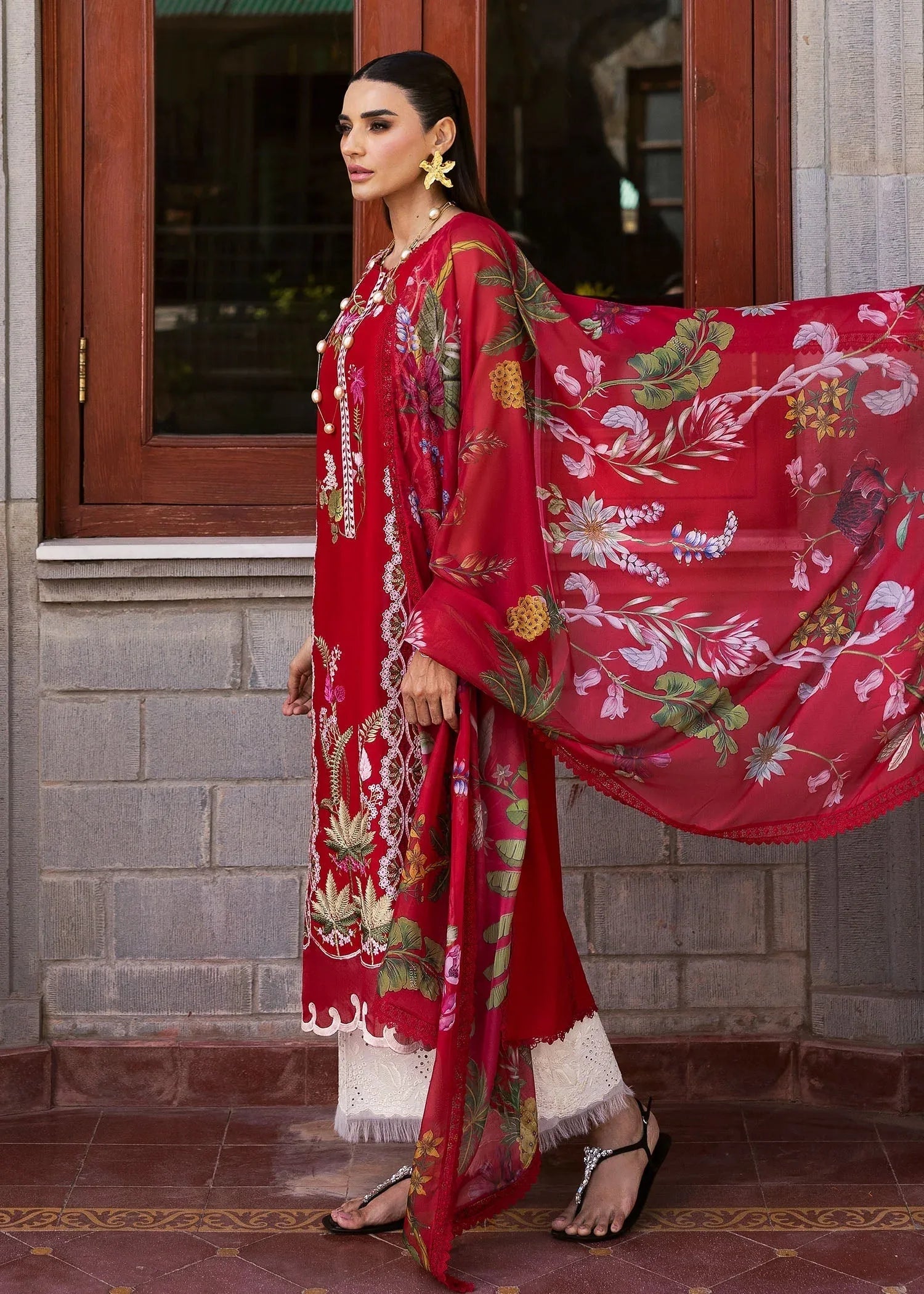 Saira Shakira | Bloom Lawn 25 | SAUVAGE 6-A - Rang-e-Khaas