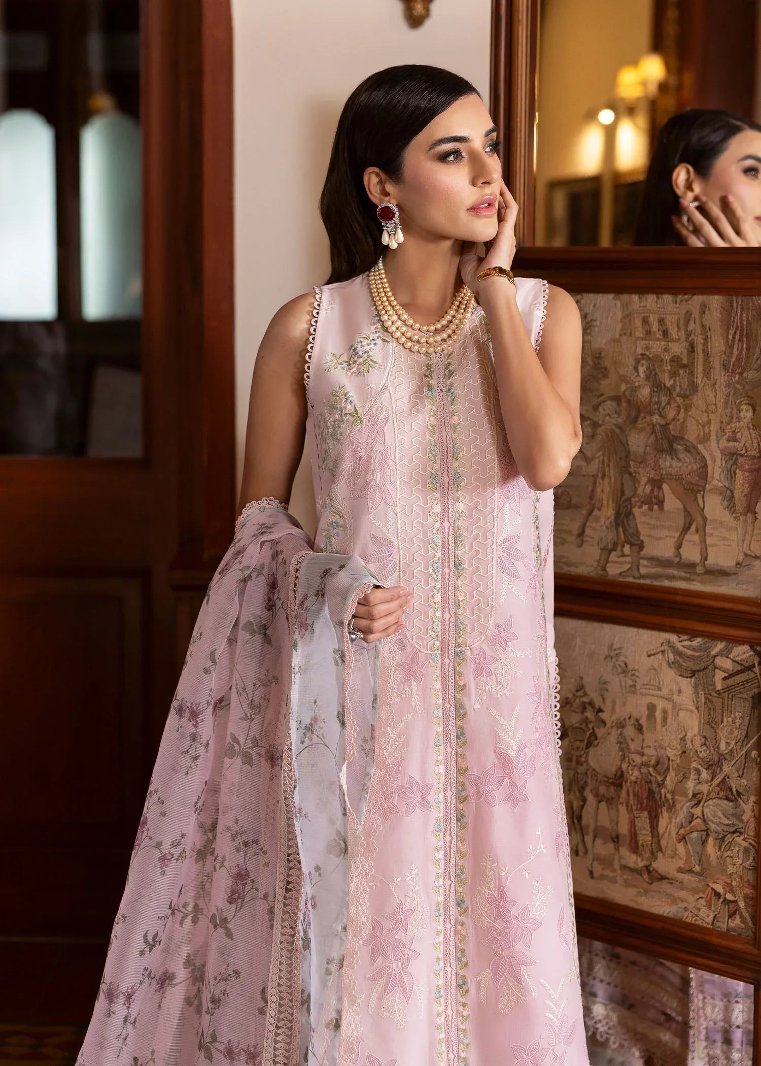 Saira Shakira | Bloom Lawn 25 | CHLOE 3-A - Rang-e-Khaas