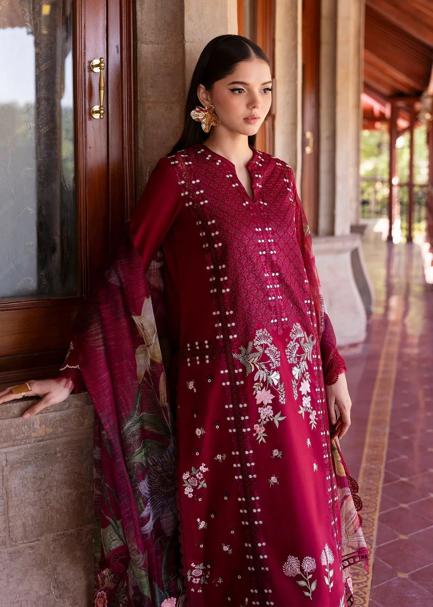 Saira Shakira | Bloom Lawn 25 | HANGING GARDENS 2-A - Rang-e-Khaas
