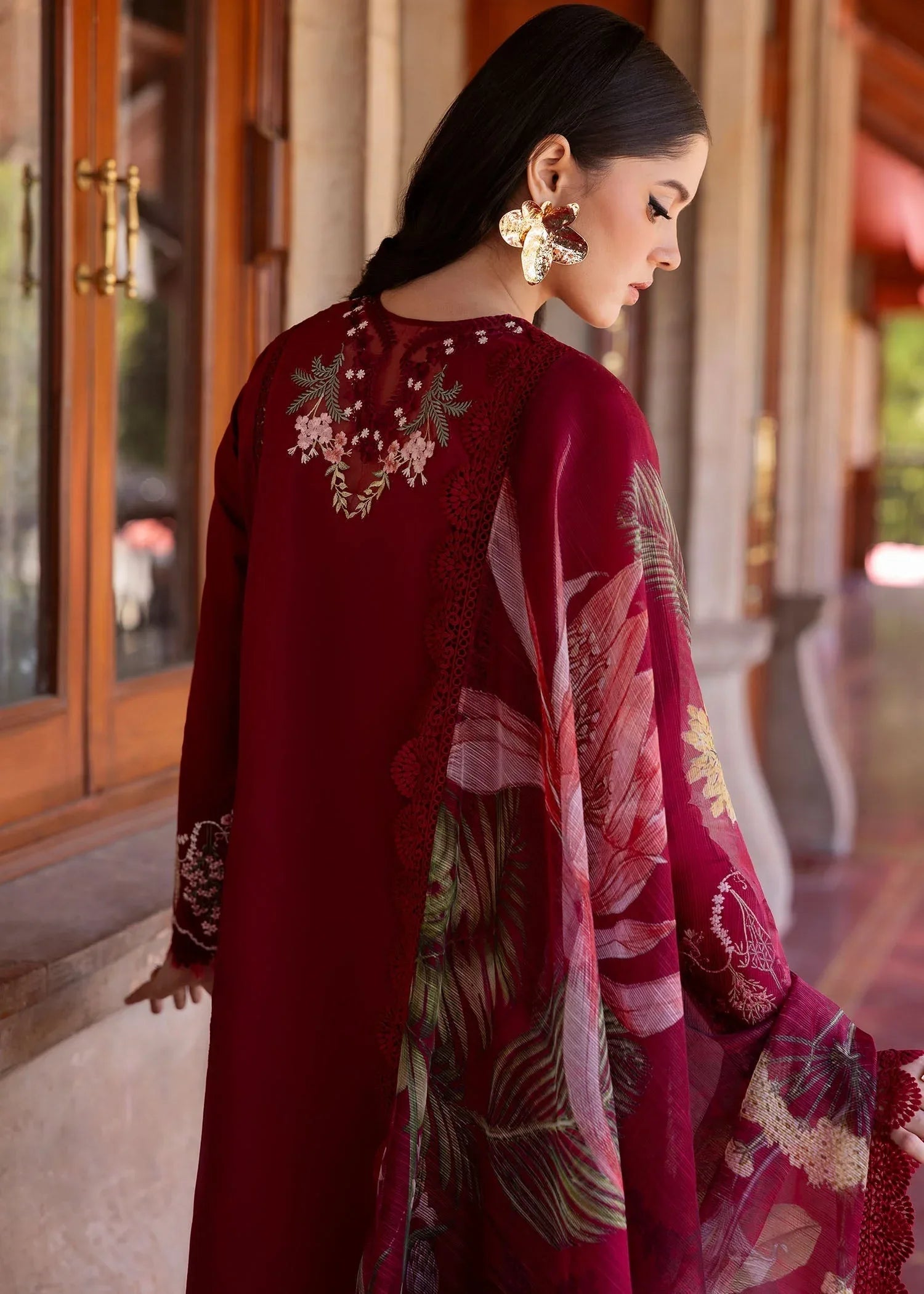 Saira Shakira | Bloom Lawn 25 | HANGING GARDENS 2-A - Rang-e-Khaas