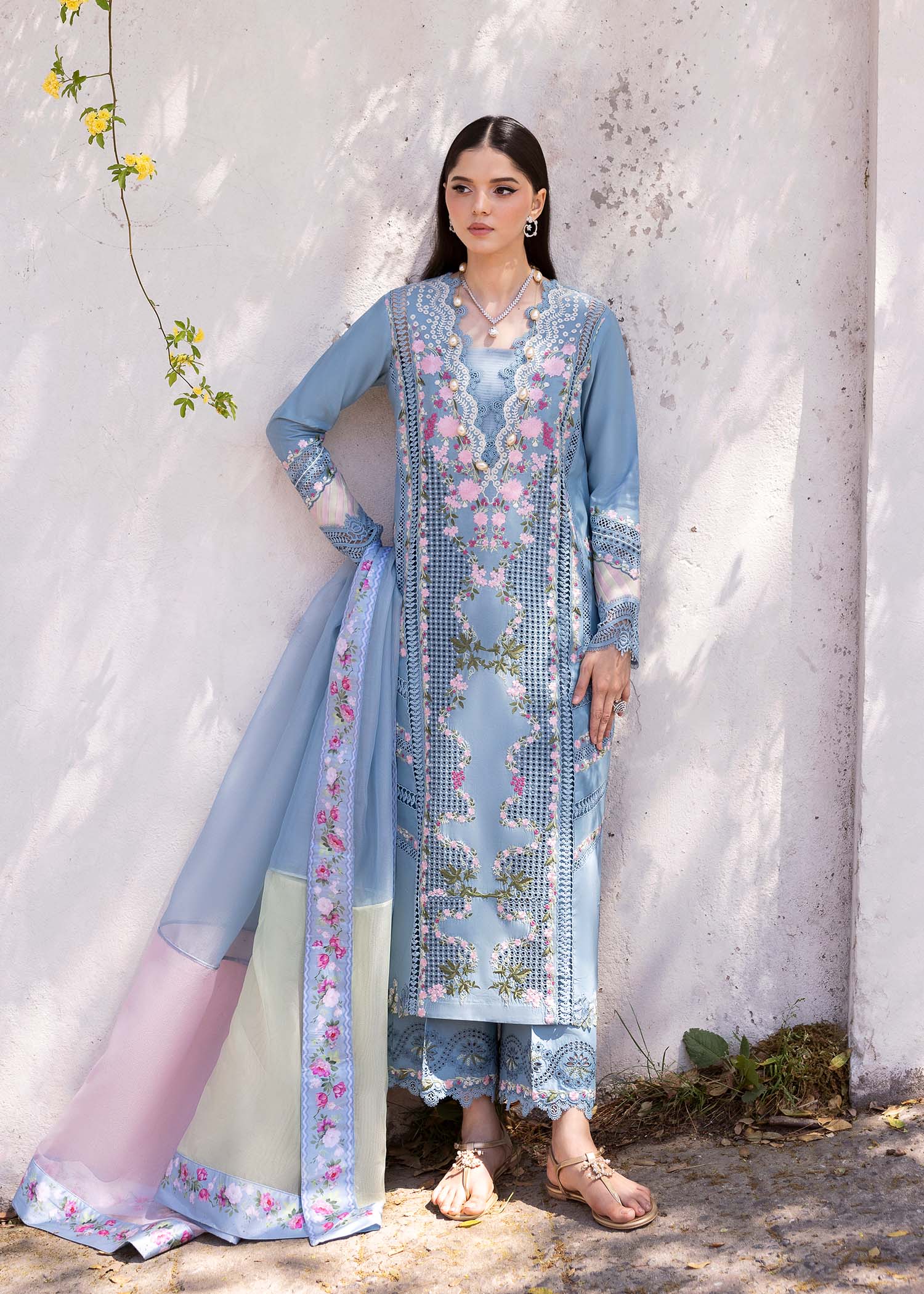 Saira Shakira | Bloom Lawn 25 | ZERENE 1-B - Rang-e-Khaas