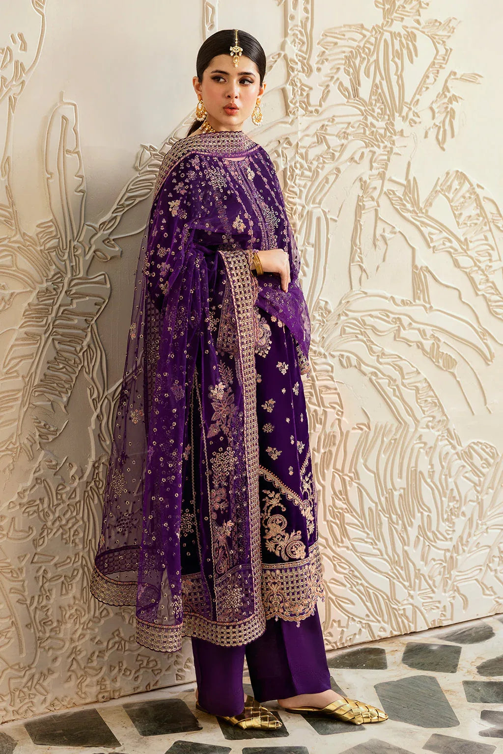 Ramsha | Velvet Collection | V-602 - Rang-e-Khaas