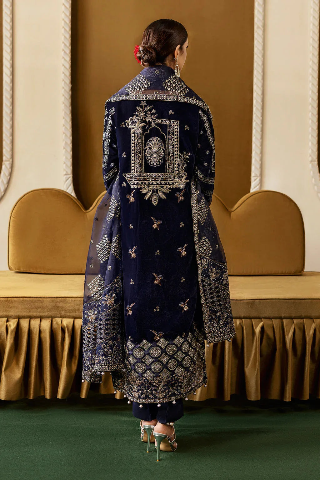 Ramsha | Velvet Collection | V-608 - Rang-e-Khaas