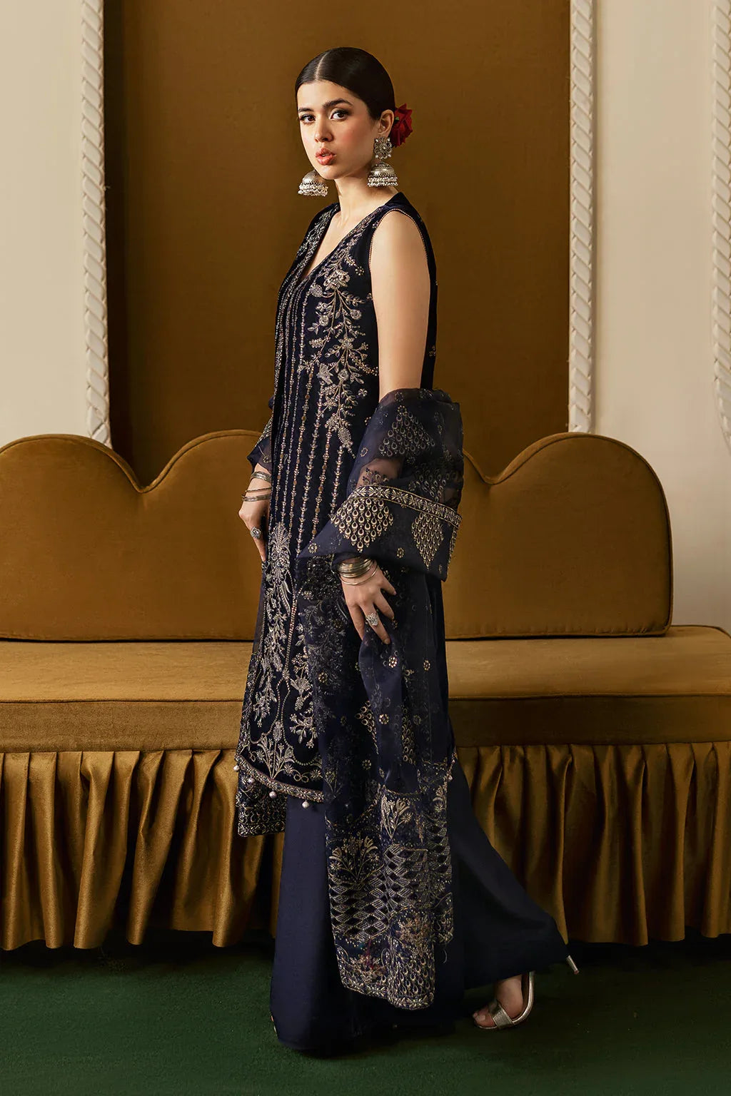 Ramsha | Velvet Collection | V-608 - Rang-e-Khaas