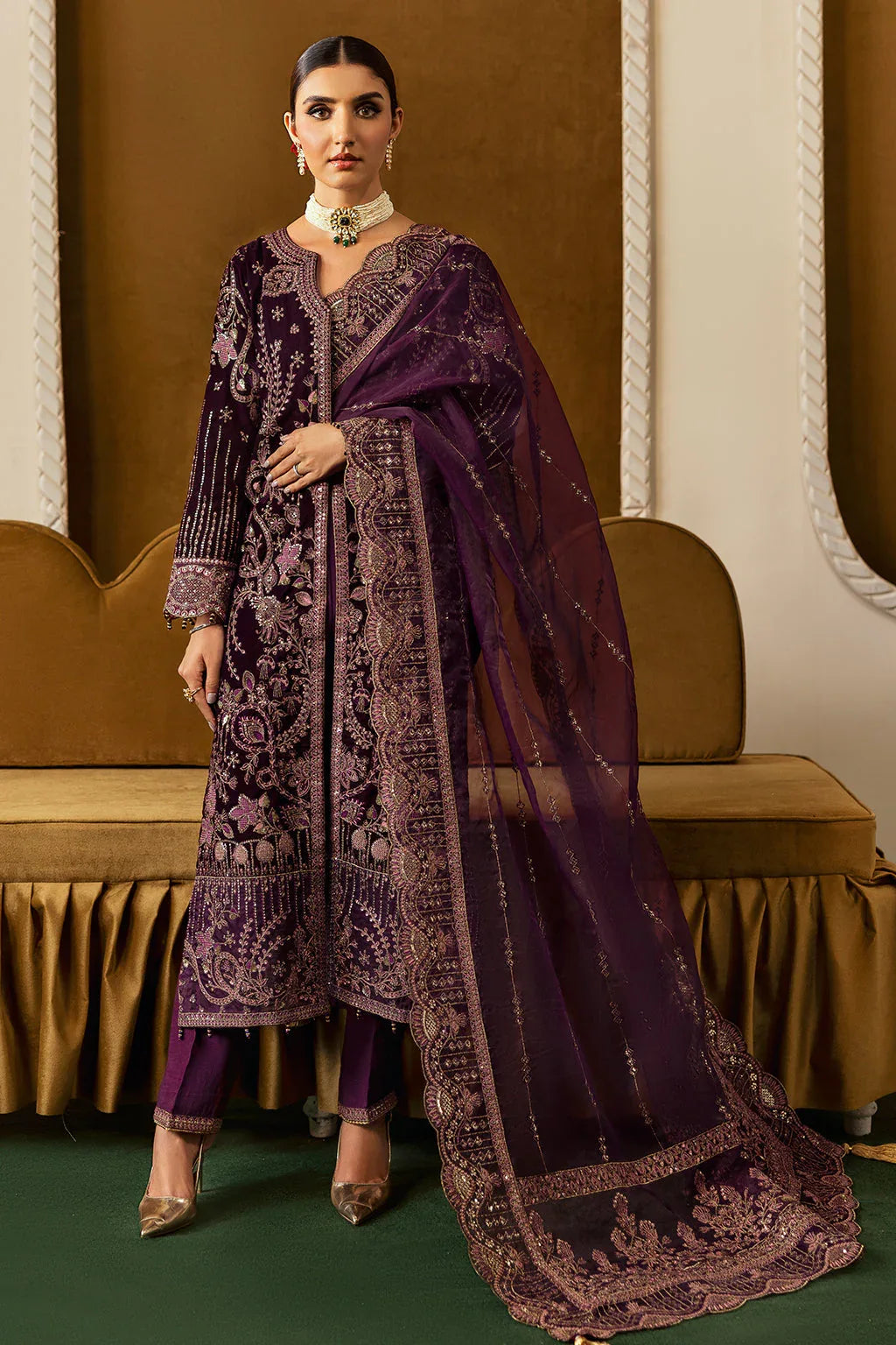 Ramsha | Velvet Collection | V-605 - Rang-e-Khaas