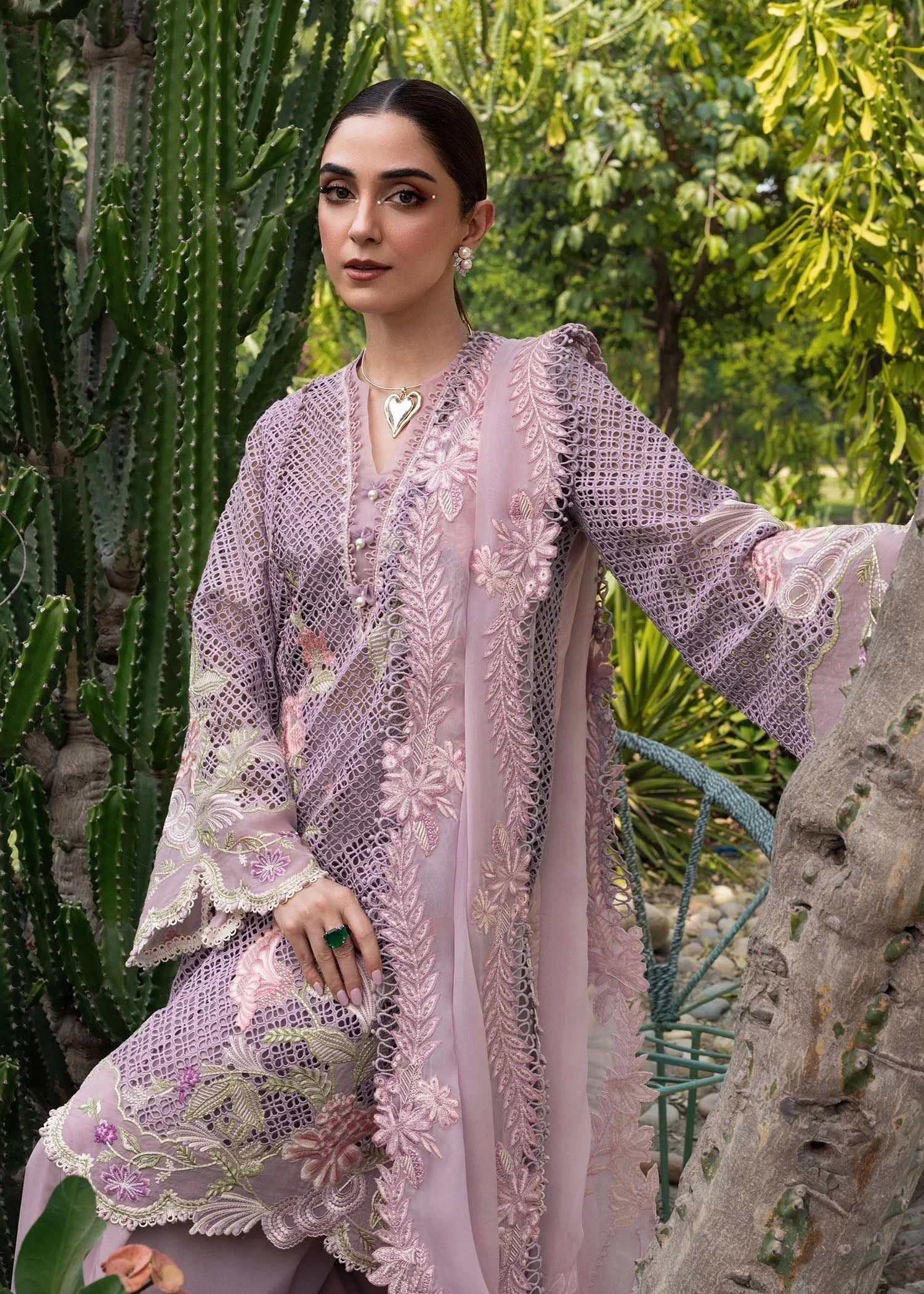 Crimson | Tasawar 25 | ONE TRUE LOVE - D6B - Rang-e-Khaas