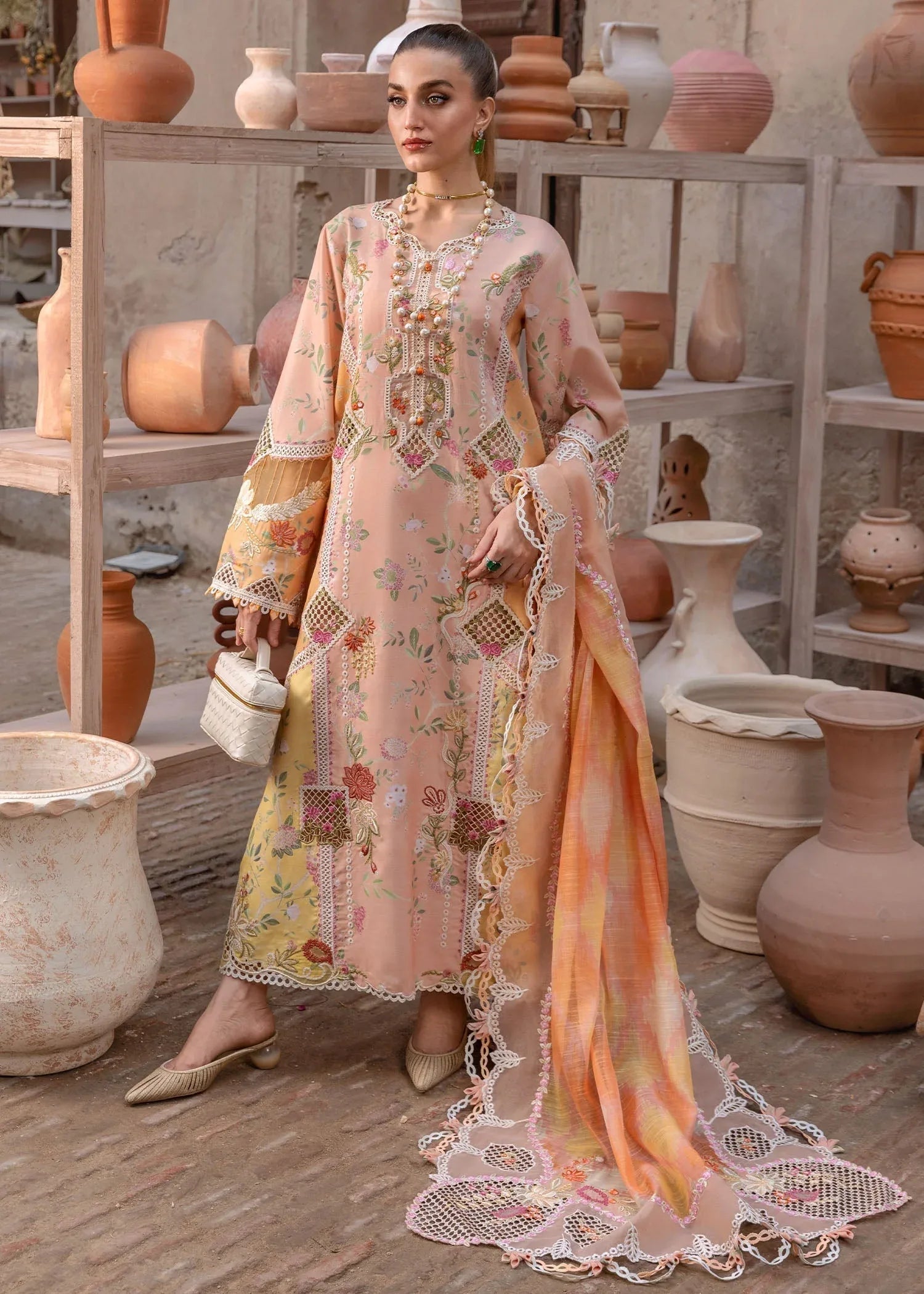 Crimson | Tasawar 25 | BONJOUR AND BLOOM - D4B - Rang-e-Khaas