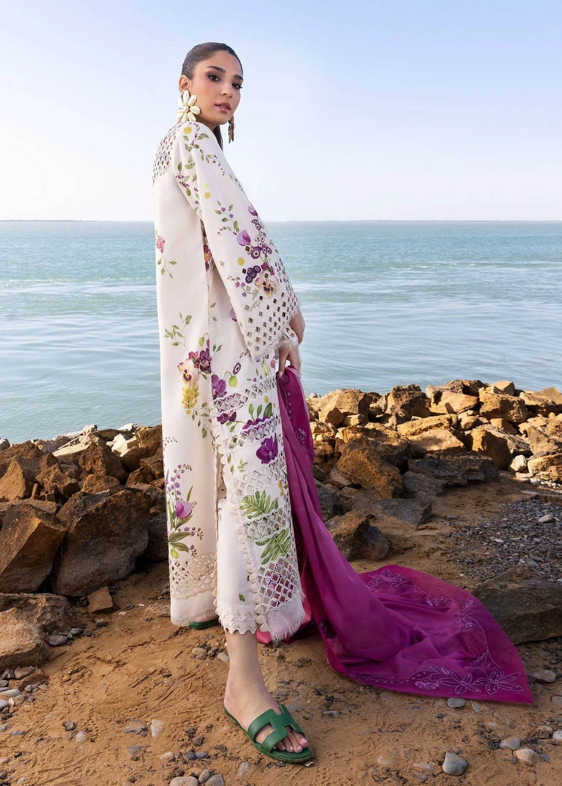 Crimson | Floe by Crimson | Bloom Bold - D4 A - Rang-e-Khaas