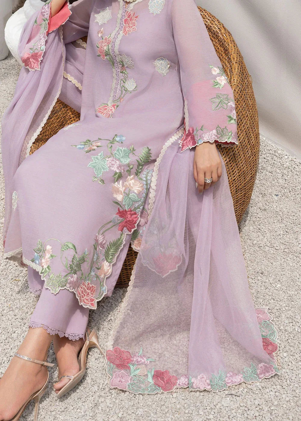 Saira Shakira | Rosea Casual Pret 25 | Irisé - Rang-e-Khaas