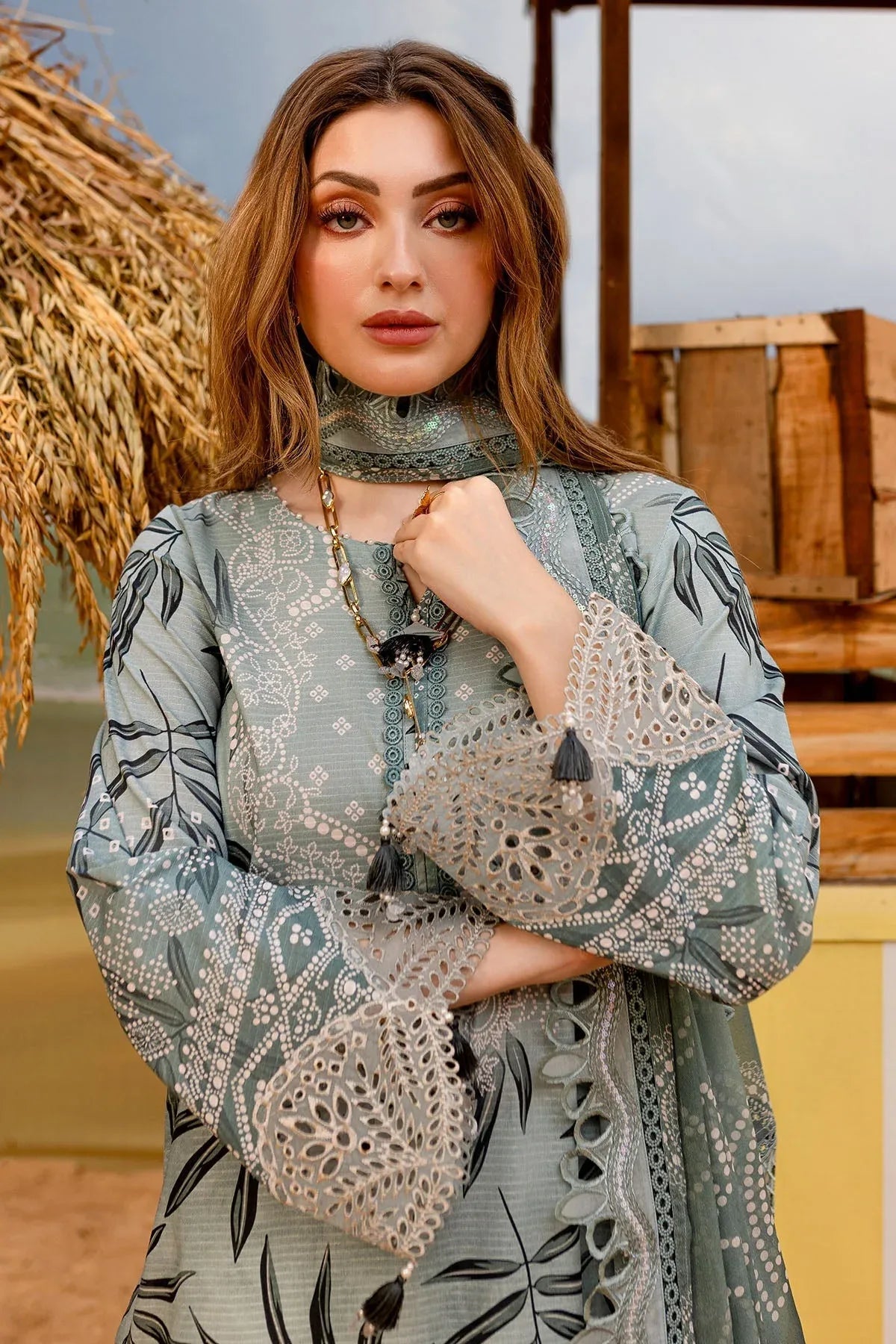 Nureh | Gardenia Lawn 25 | NSG-179 - Rang-e-Khaas