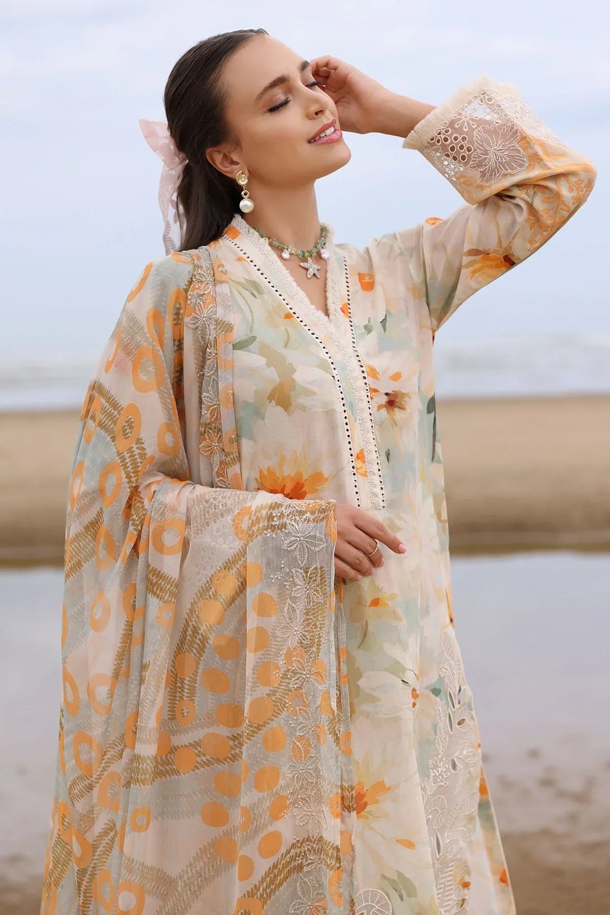 Nureh | Gardenia Embroidered Lawn 25 | NSG-169 - Rang-e-Khaas