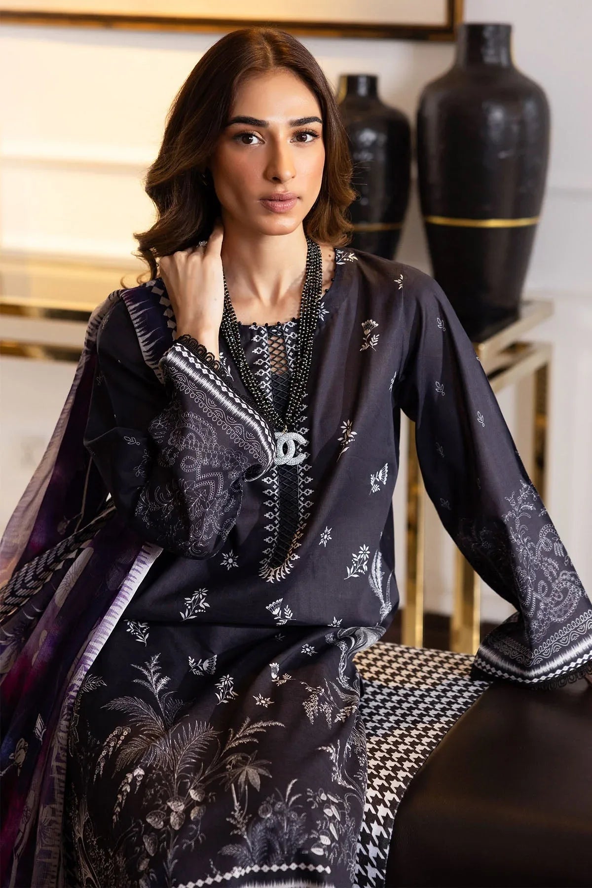 Nureh | Printed lawn 25 | SP-118 - Rang-e-Khaas