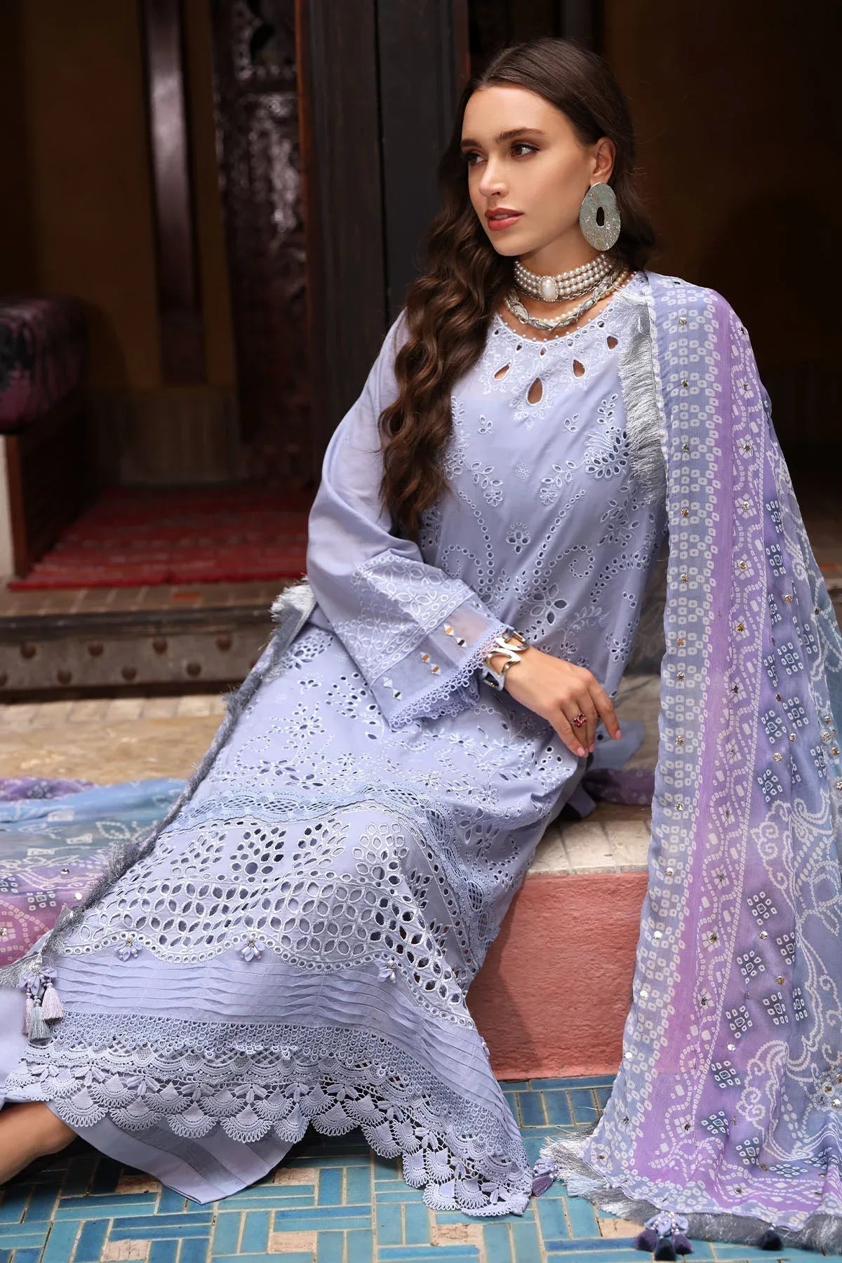Nureh | Bazaar Lawn 25 | NE-108 - Rang-e-Khaas