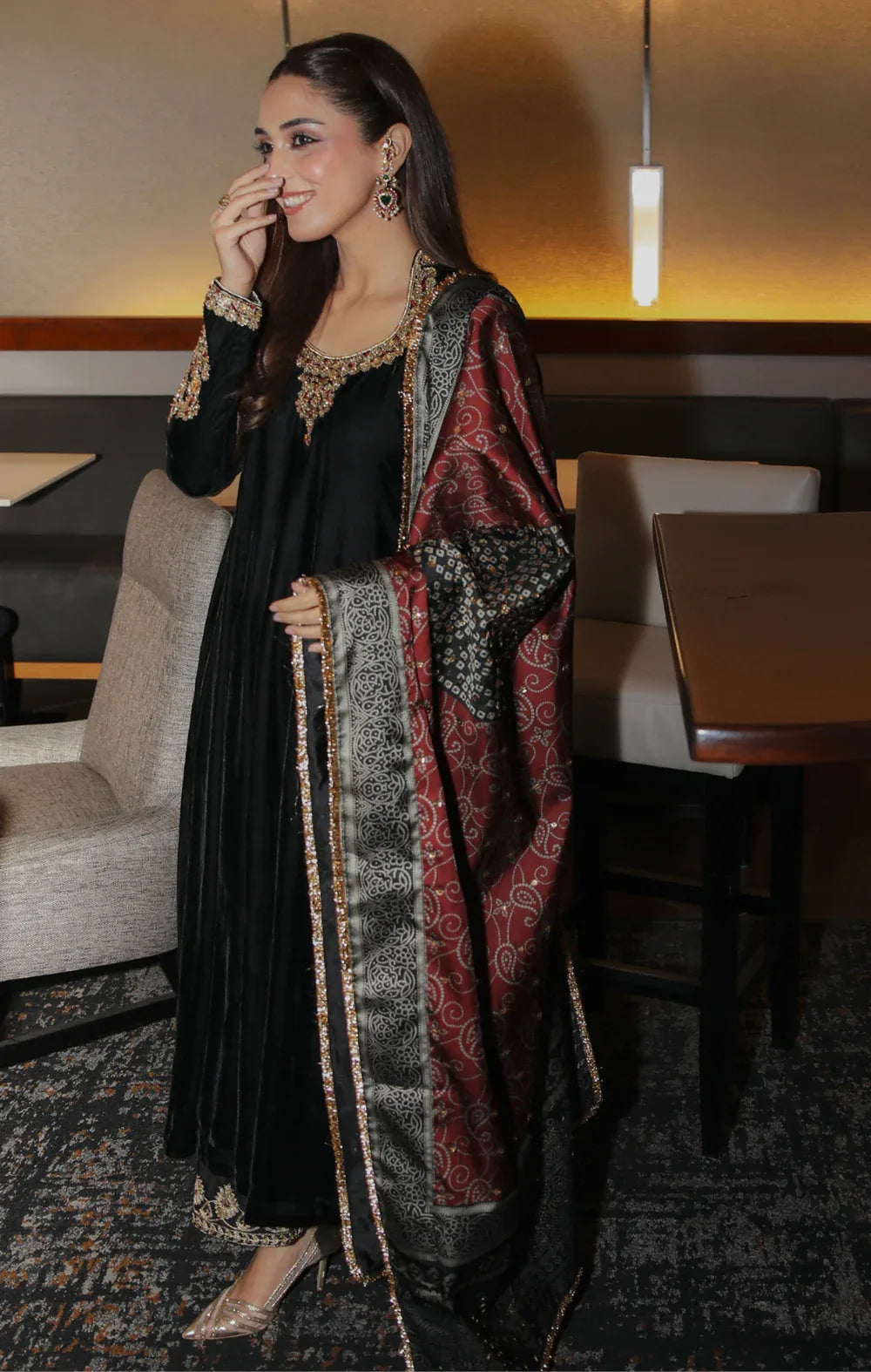 Maya | Viola Luxe Velvet 25 | SURMAI - Rang-e-Khaas