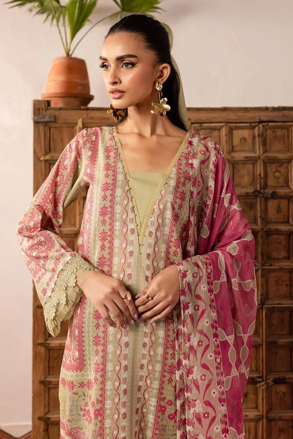 Nureh | Printed lawn 25 | SP-141 - Rang-e-Khaas