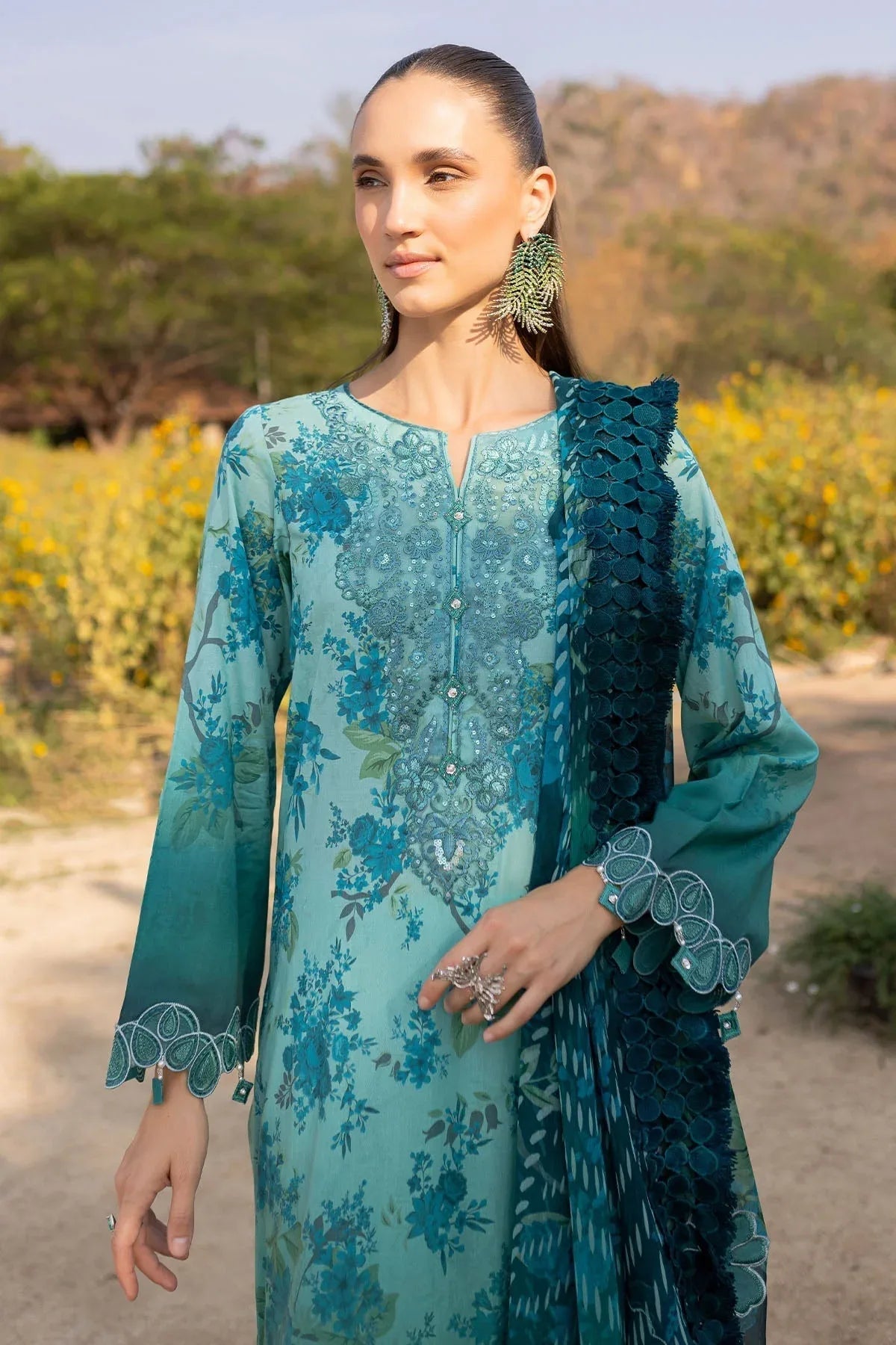Nureh | Bloom 25 | BL-06 - Rang-e-Khaas