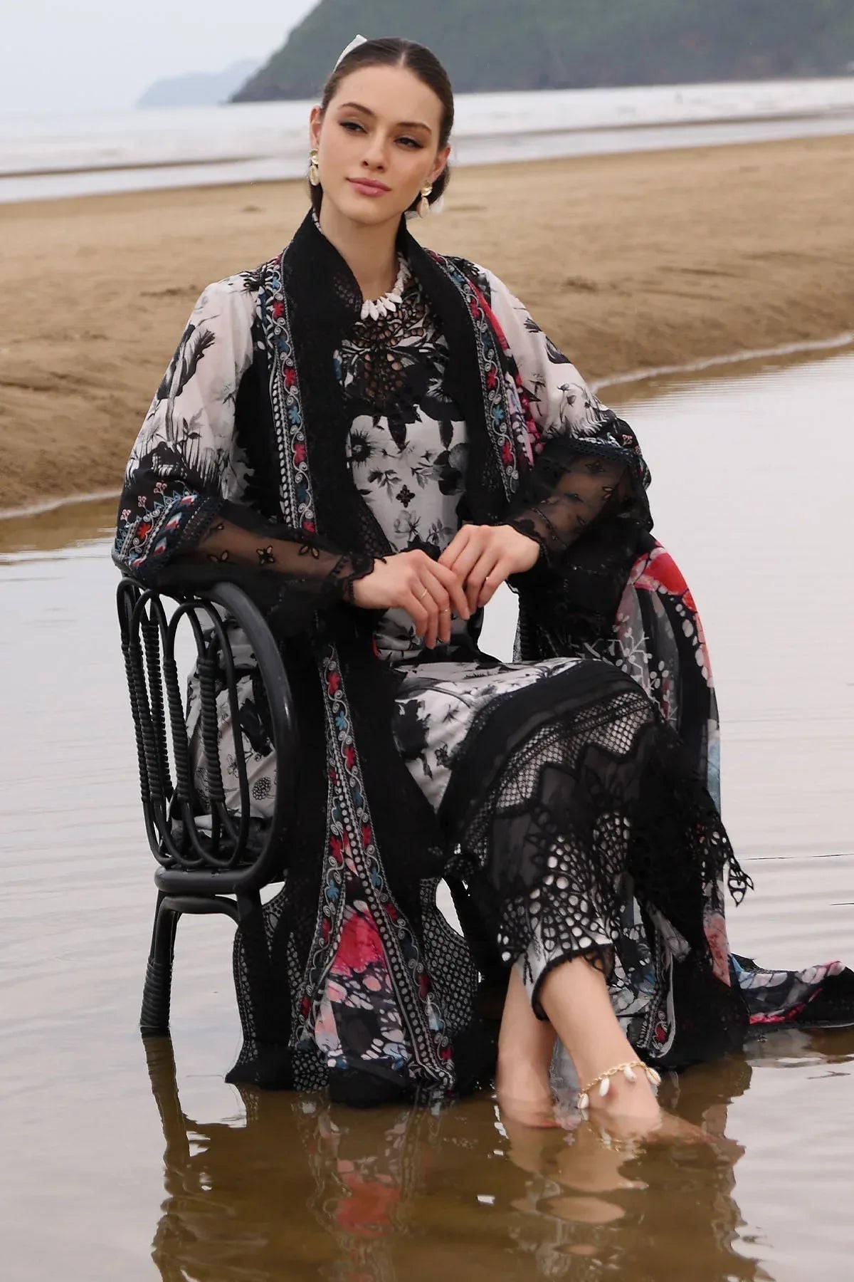Nureh | Gardenia Embroidered Lawn 25 | NSG-175 - Rang-e-Khaas