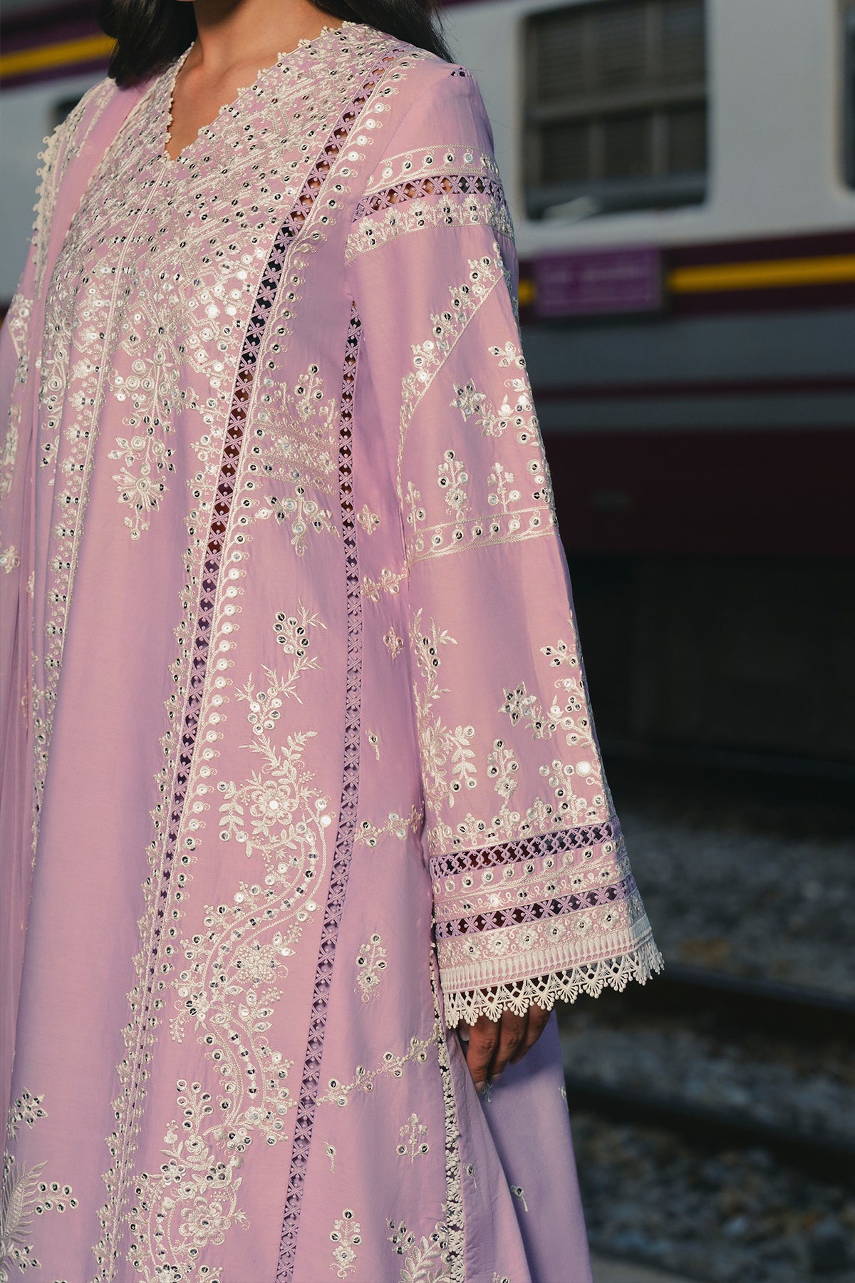 Afrozeh Dilnasheen
