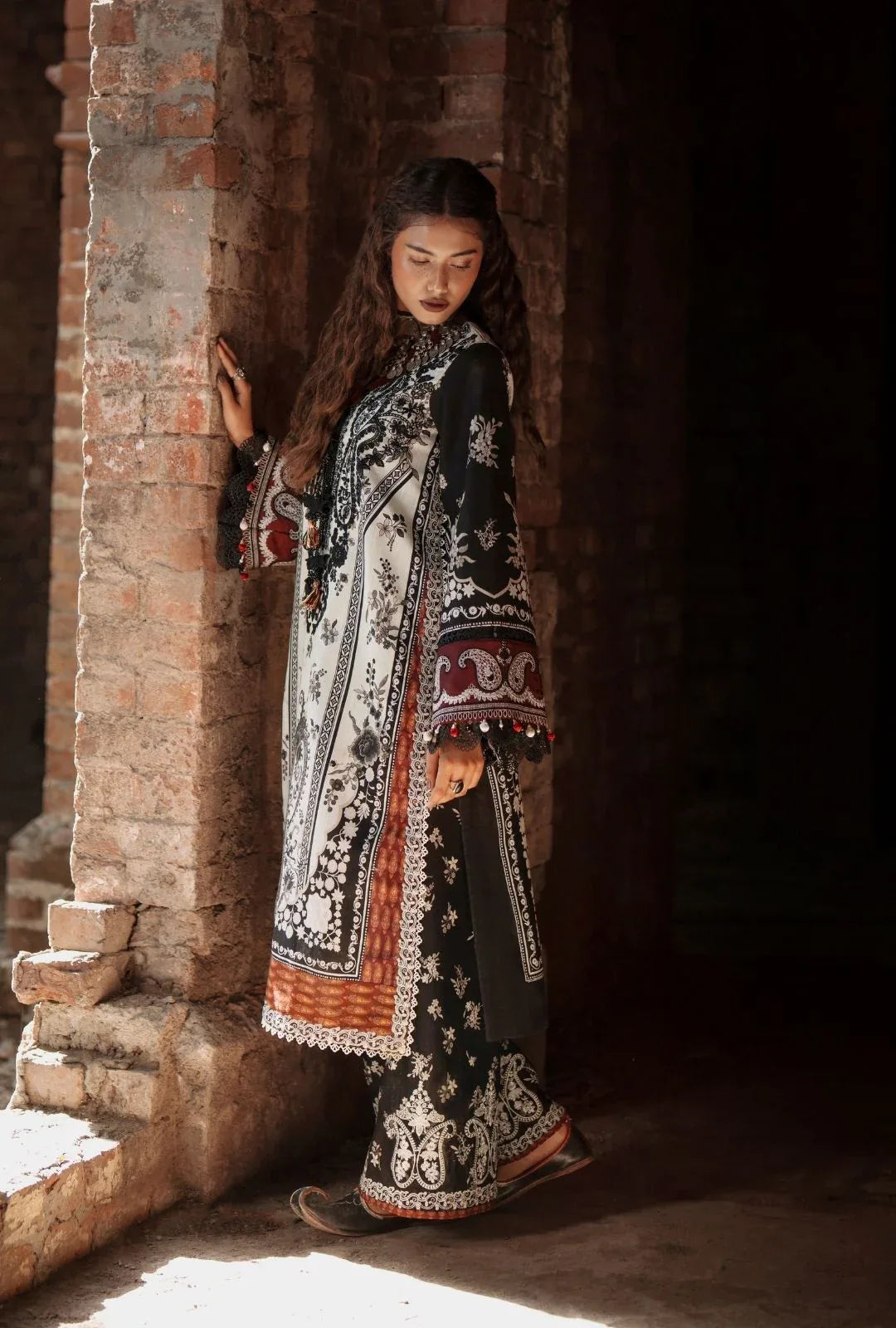 AJR Couture | Sard Sham | Makhmal - Rang-e-Khaas