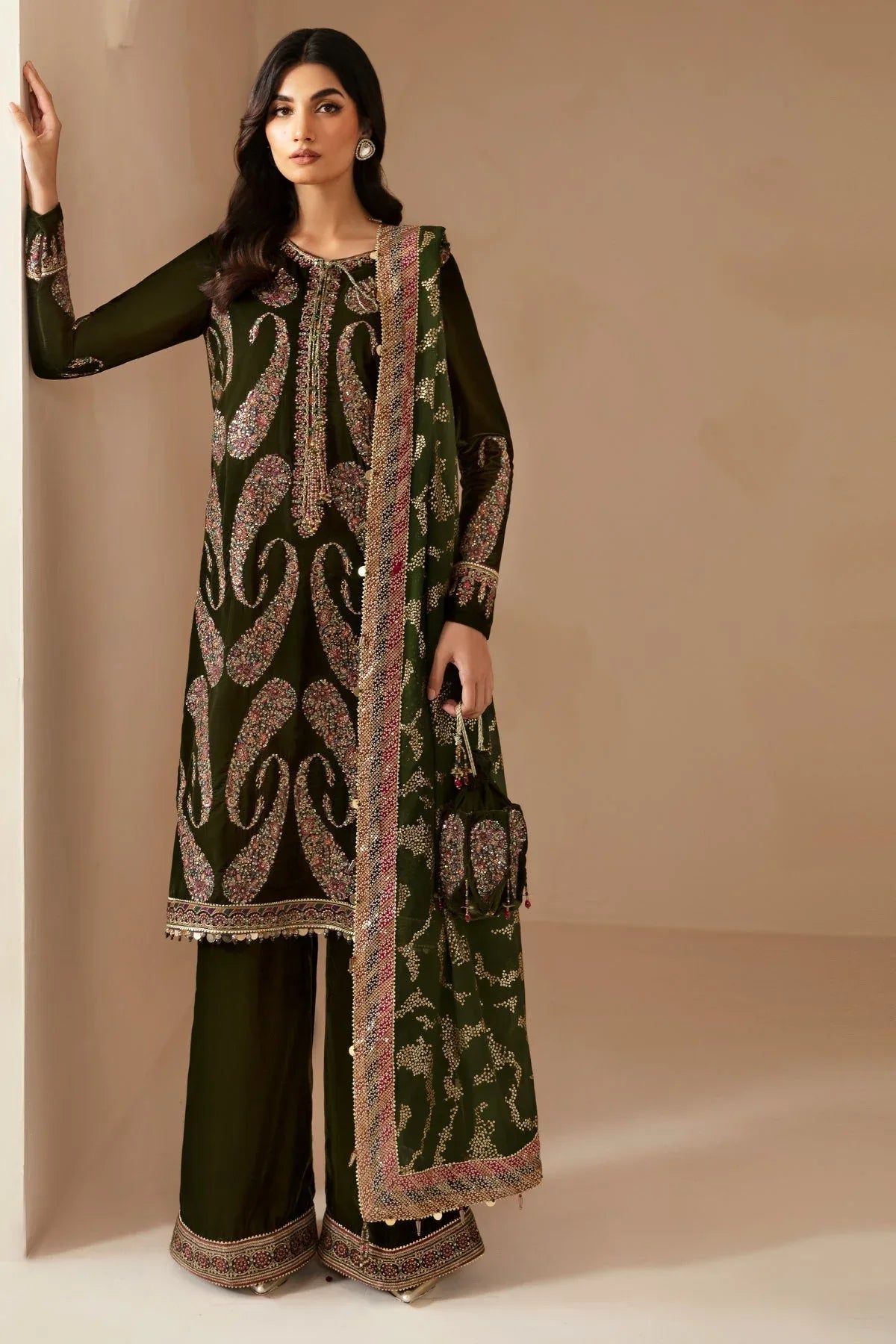 Jazmin | Velvet Edit 24 | Velvet Formal VF-2023 - Rang-e-Khaas